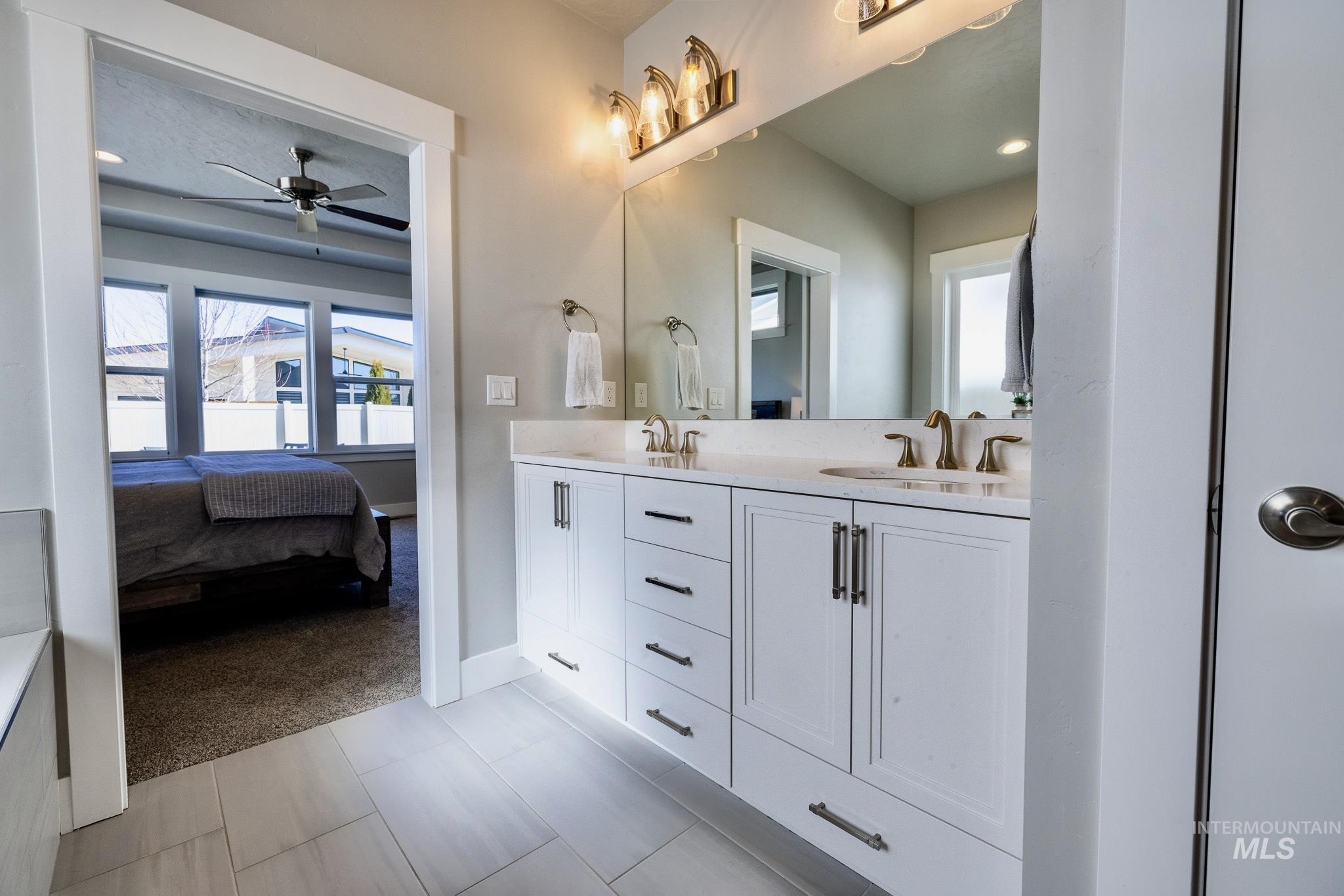 882 E Pascua Dr, Kuna, Idaho 83634, 3 Bedrooms, 2.5 Bathrooms, Residential For Sale, Price $599,999,MLS 98977235