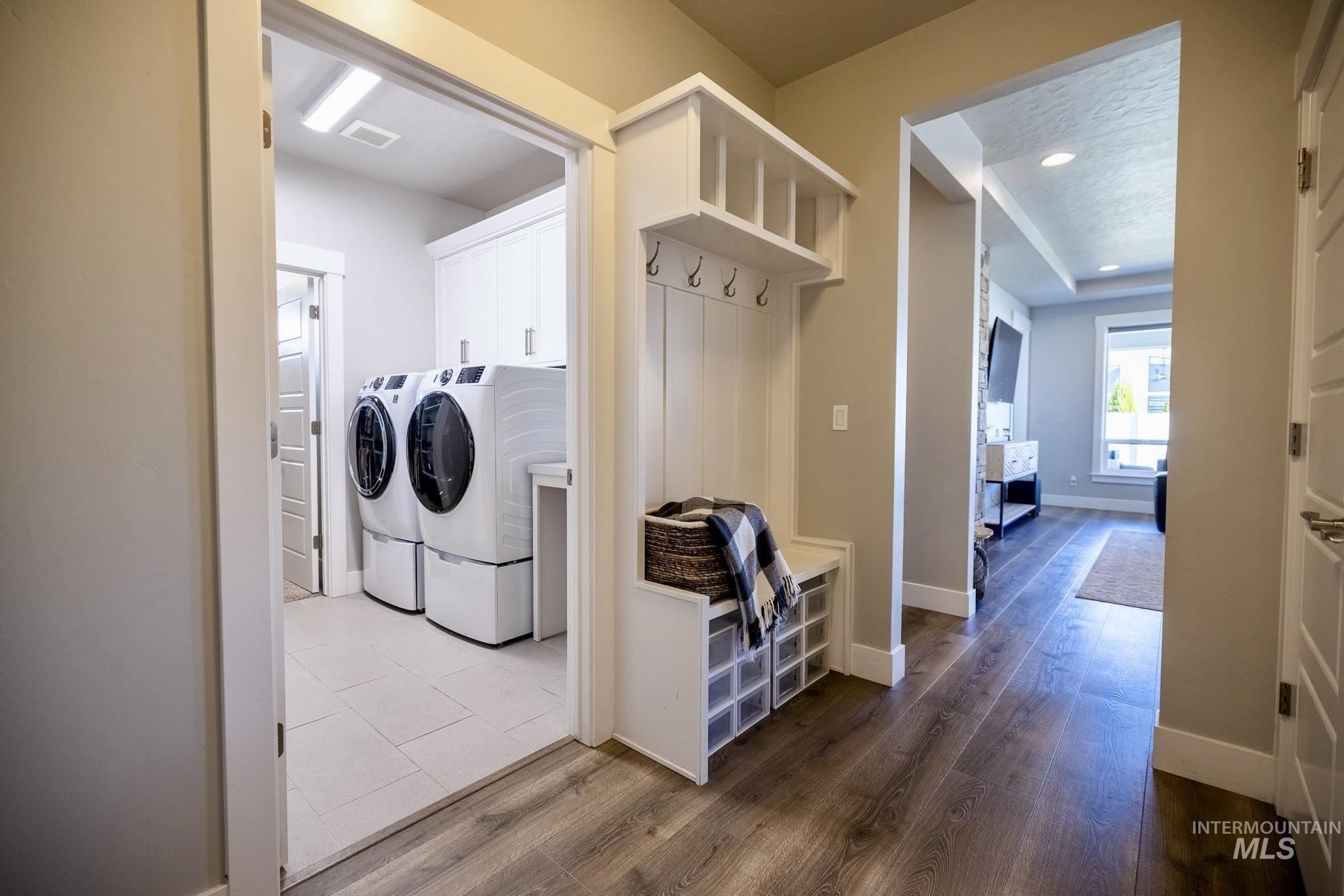 882 E Pascua Dr, Kuna, Idaho 83634, 3 Bedrooms, 2.5 Bathrooms, Residential For Sale, Price $599,999,MLS 98977235