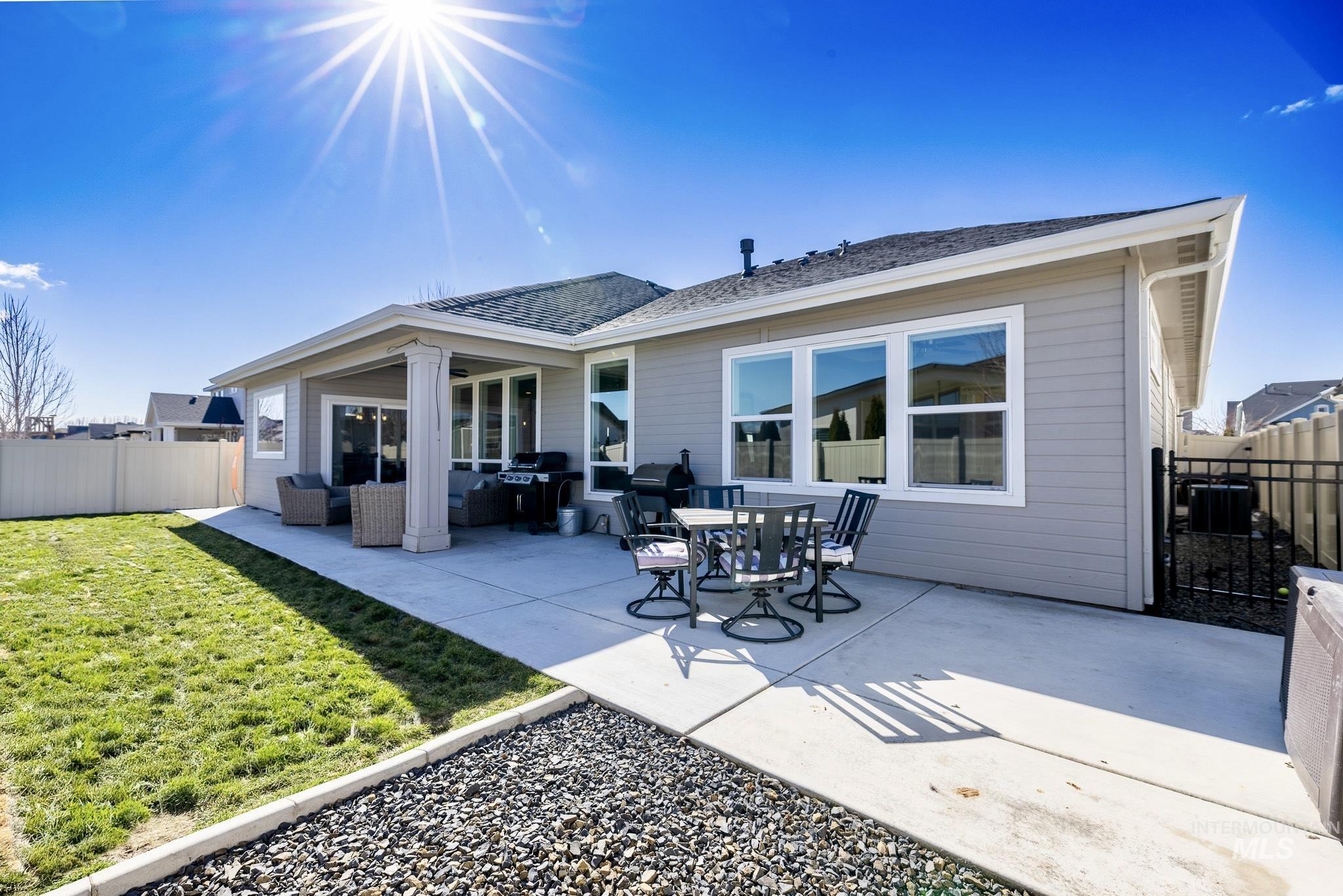 882 E Pascua Dr, Kuna, Idaho 83634, 3 Bedrooms, 2.5 Bathrooms, Residential For Sale, Price $599,999,MLS 98977235