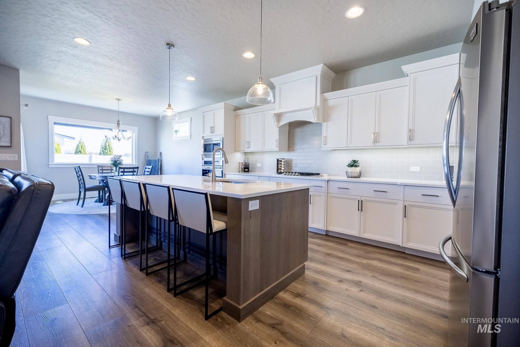 882 E Pascua Dr, Kuna, Idaho 83634, 3 Bedrooms, 2.5 Bathrooms, Residential For Sale, Price $599,999,MLS 98977235