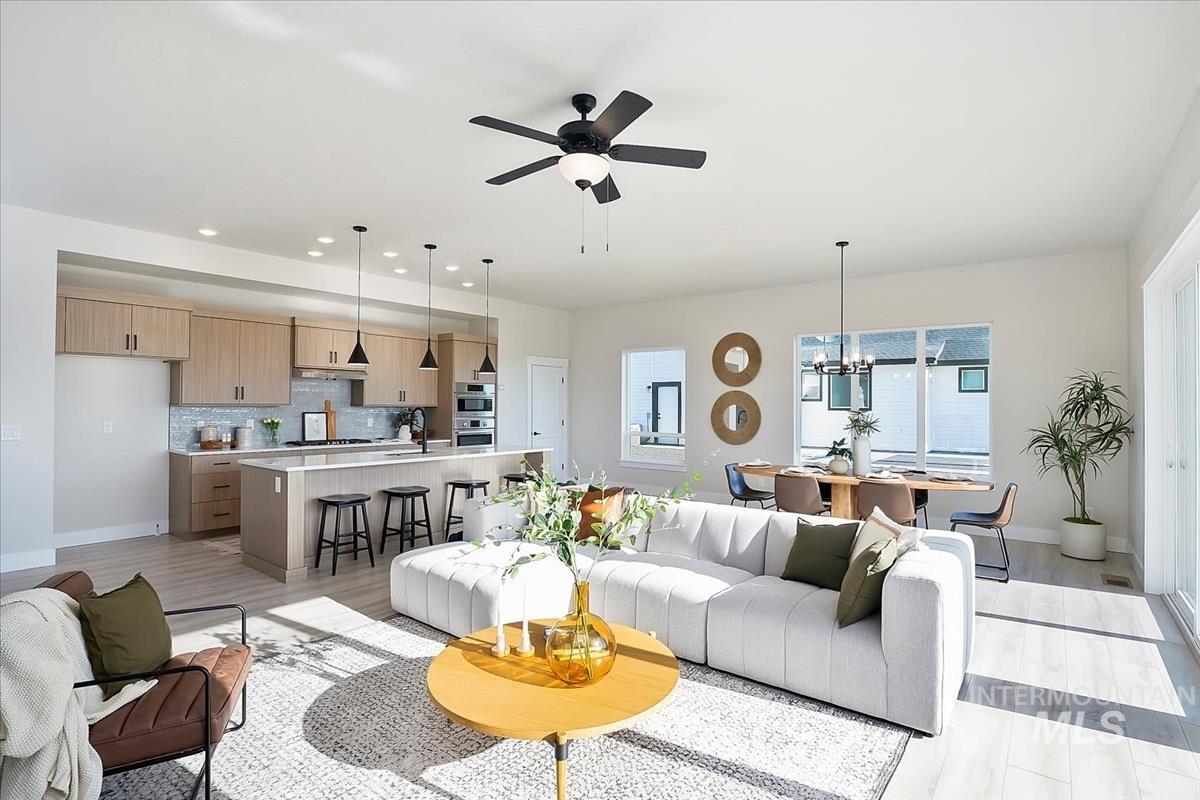 2787 W Warlander, Meridian, Idaho 83642, 3 Bedrooms, 2 Bathrooms, Residential For Sale, Price $579,900, 98977236