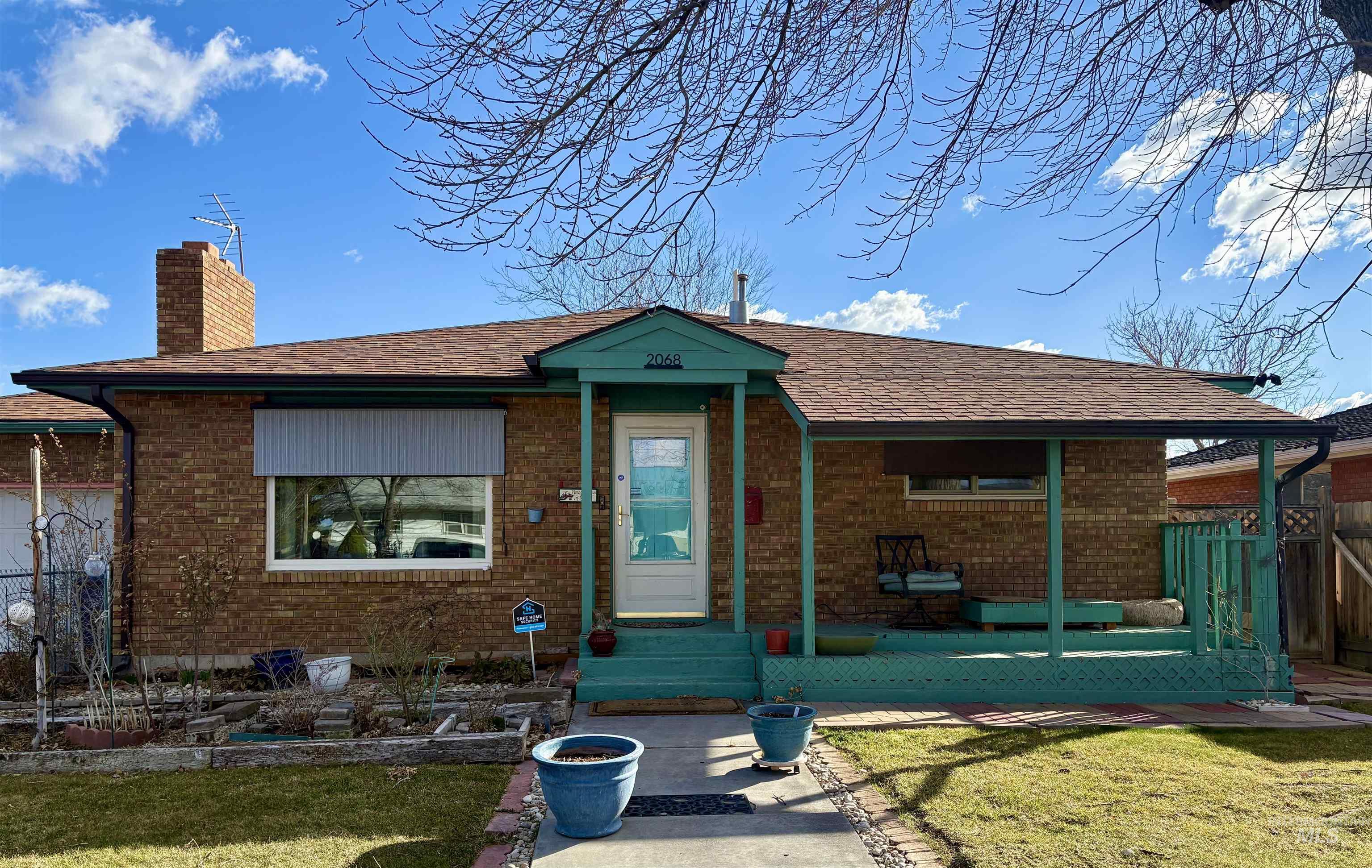 2068 Sherry Ln, Twin Falls, Idaho 83301, 4 Bedrooms, 2 Bathrooms, Residential For Sale, Price $360,000,MLS 98977237