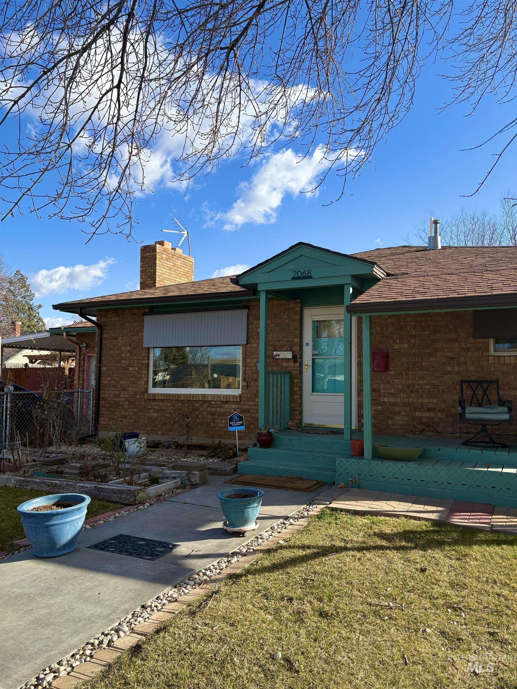 2068 Sherry Ln, Twin Falls, Idaho 83301, 4 Bedrooms, 2 Bathrooms, Residential For Sale, Price $360,000,MLS 98977237