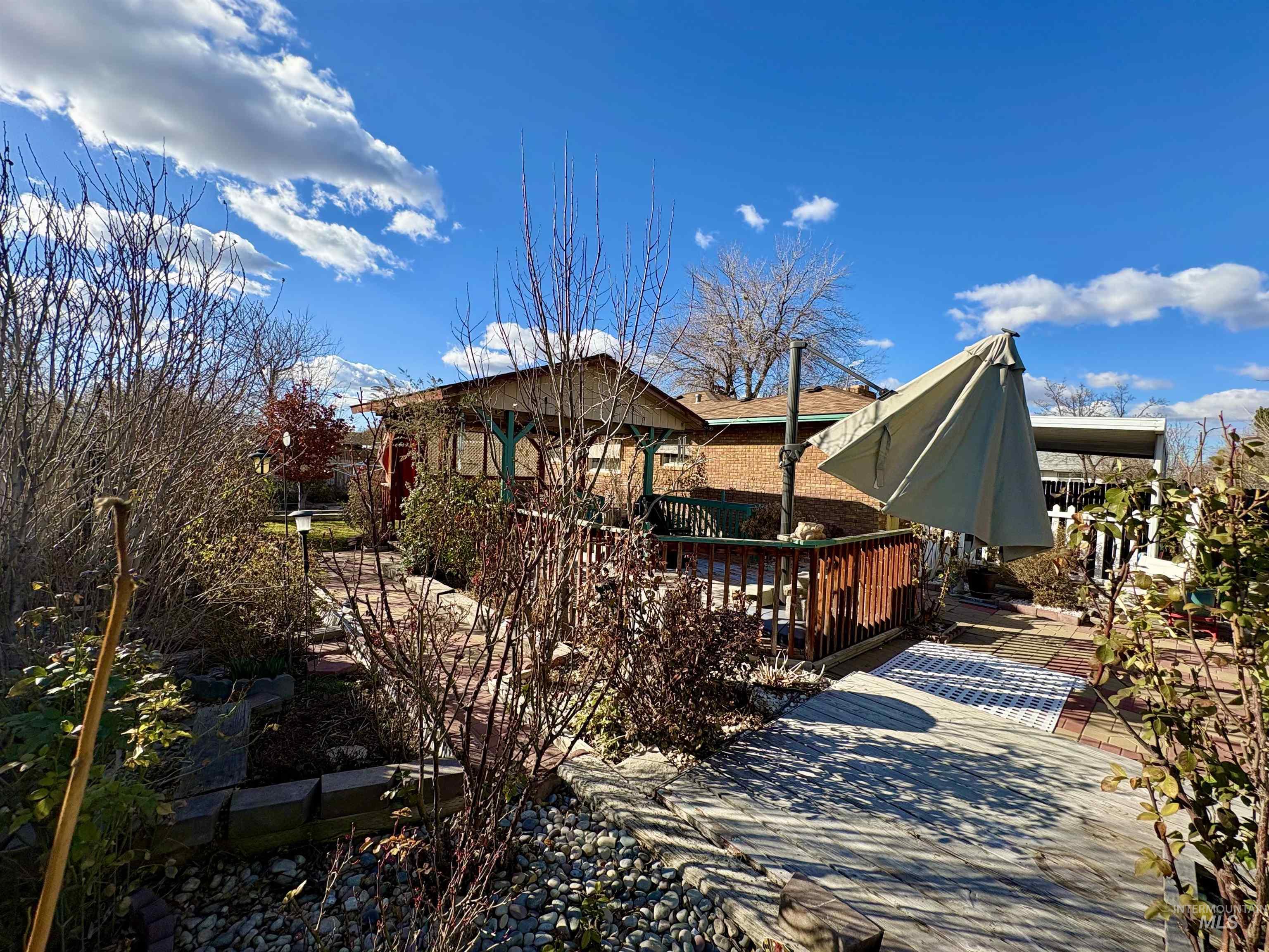 2068 Sherry Ln, Twin Falls, Idaho 83301, 4 Bedrooms, 2 Bathrooms, Residential For Sale, Price $360,000,MLS 98977237