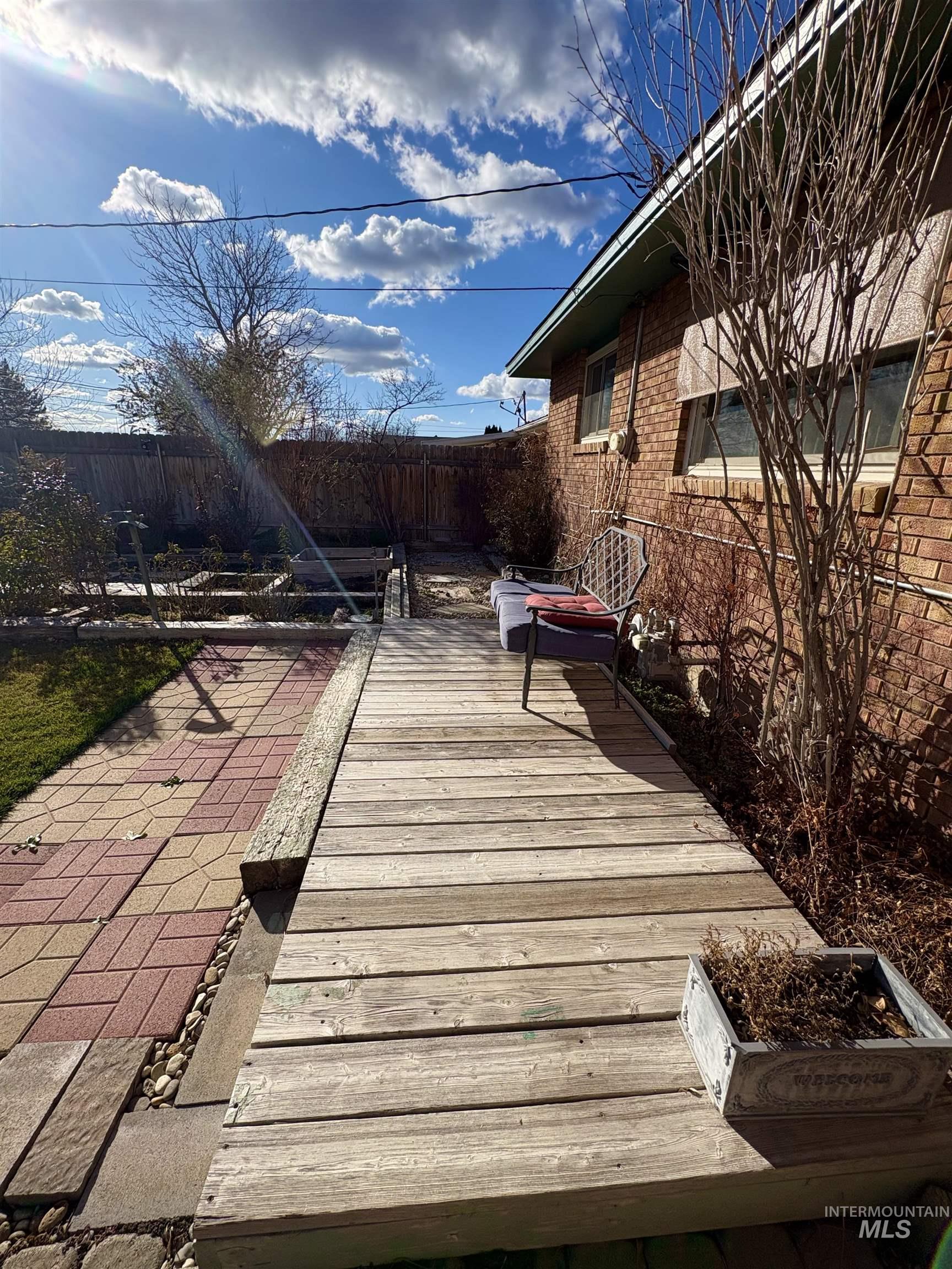 2068 Sherry Ln, Twin Falls, Idaho 83301, 4 Bedrooms, 2 Bathrooms, Residential For Sale, Price $360,000,MLS 98977237