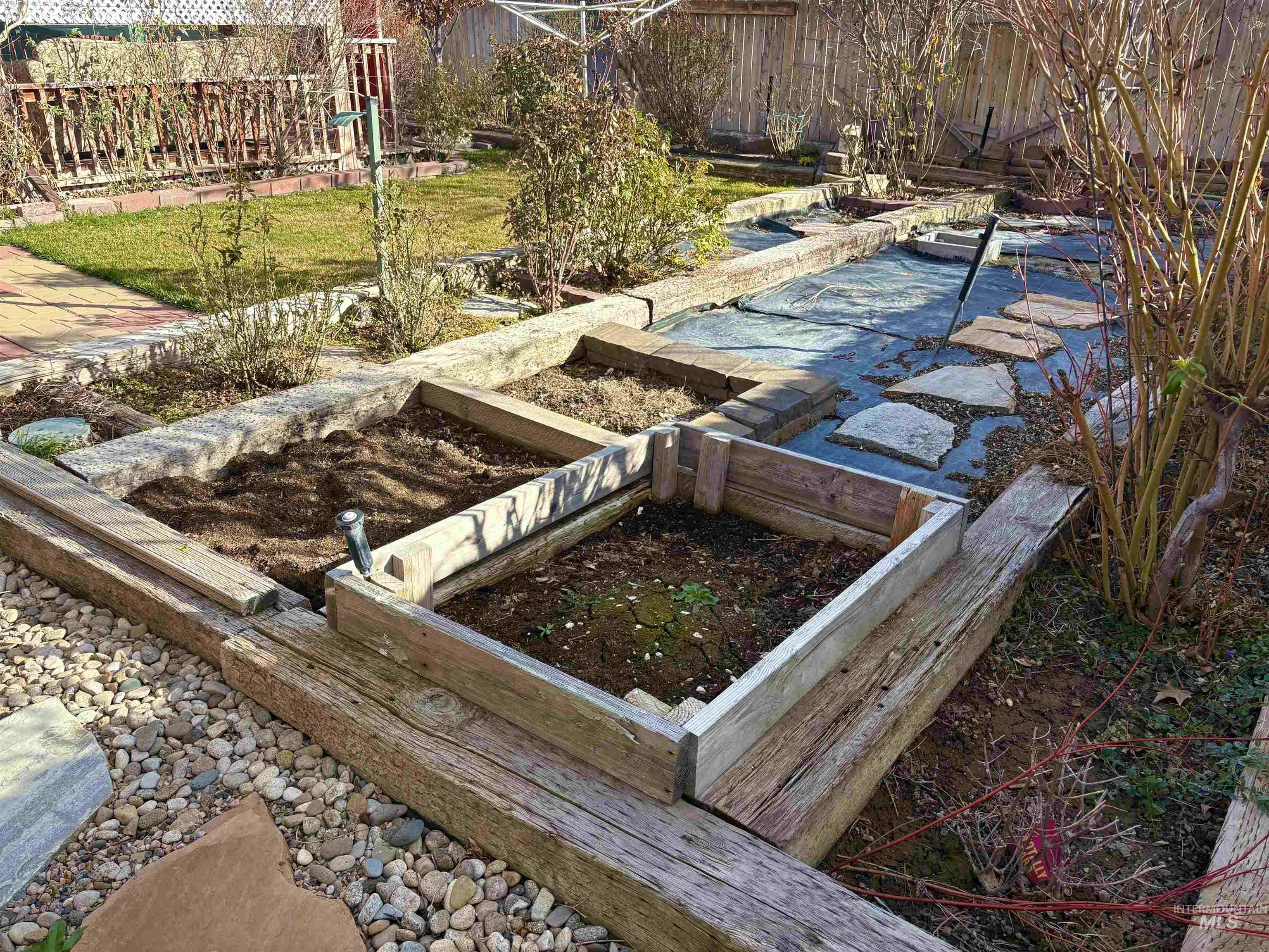 2068 Sherry Ln, Twin Falls, Idaho 83301, 4 Bedrooms, 2 Bathrooms, Residential For Sale, Price $360,000,MLS 98977237