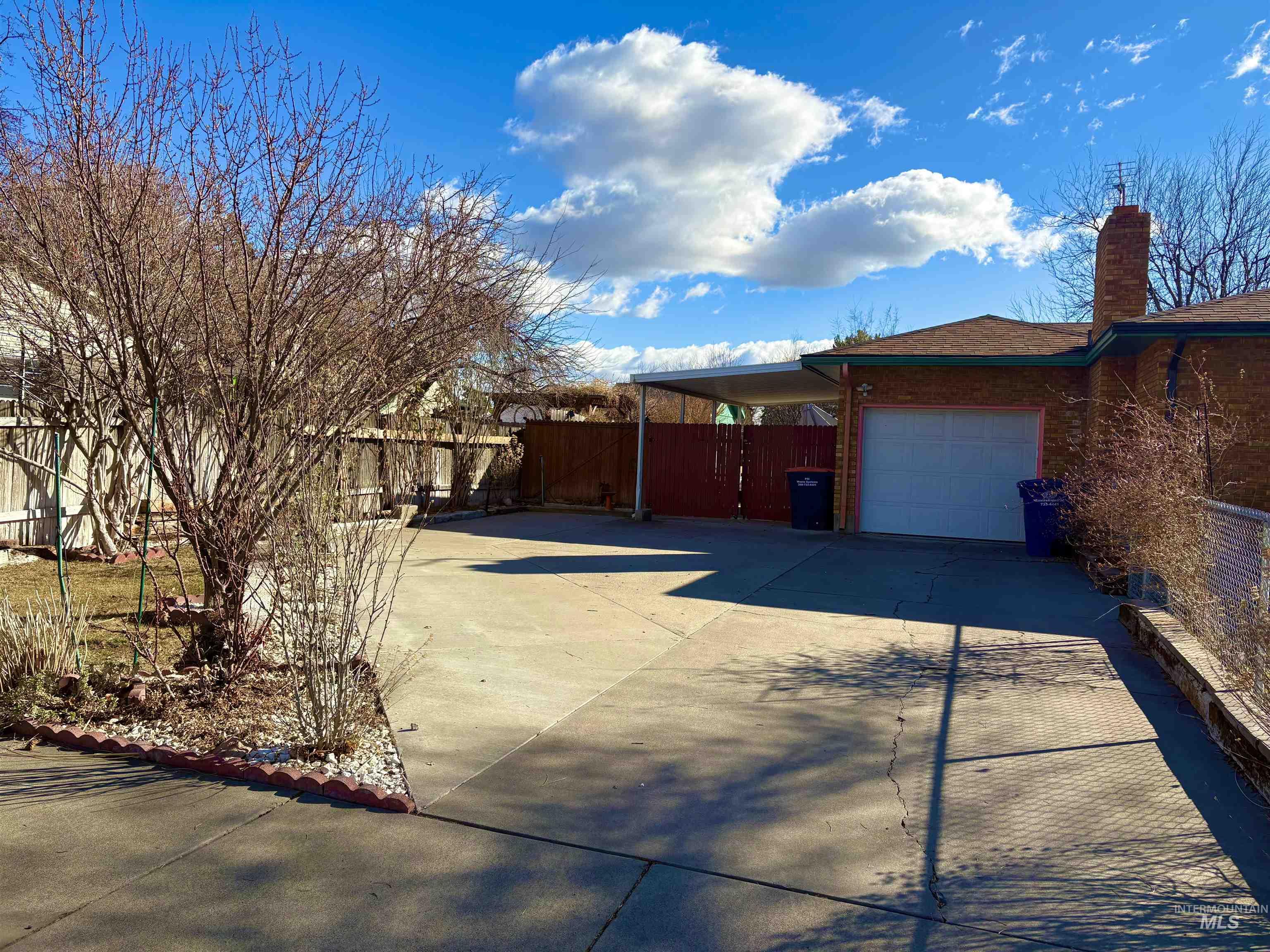 2068 Sherry Ln, Twin Falls, Idaho 83301, 4 Bedrooms, 2 Bathrooms, Residential For Sale, Price $360,000,MLS 98977237