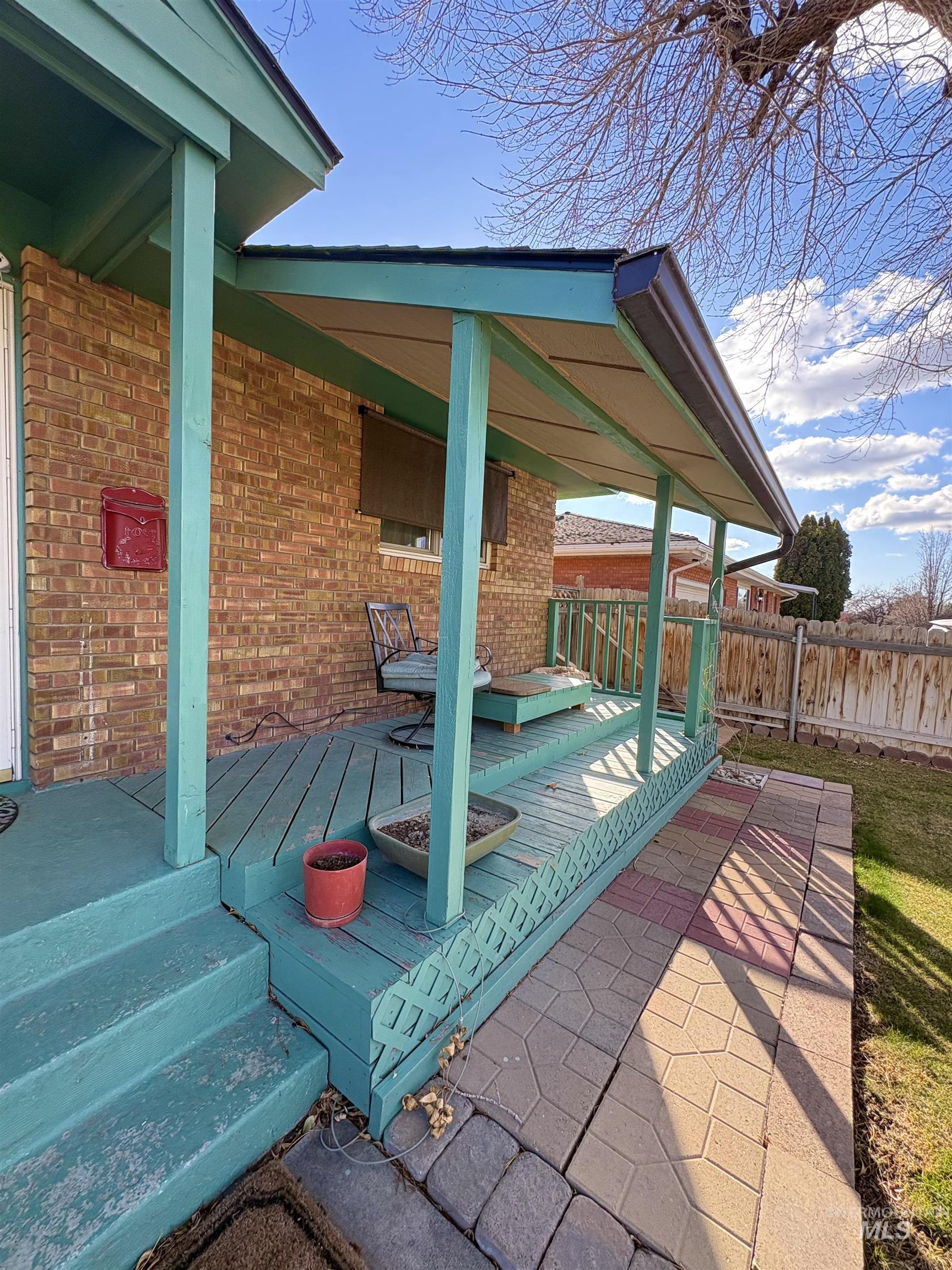 2068 Sherry Ln, Twin Falls, Idaho 83301, 4 Bedrooms, 2 Bathrooms, Residential For Sale, Price $360,000,MLS 98977237