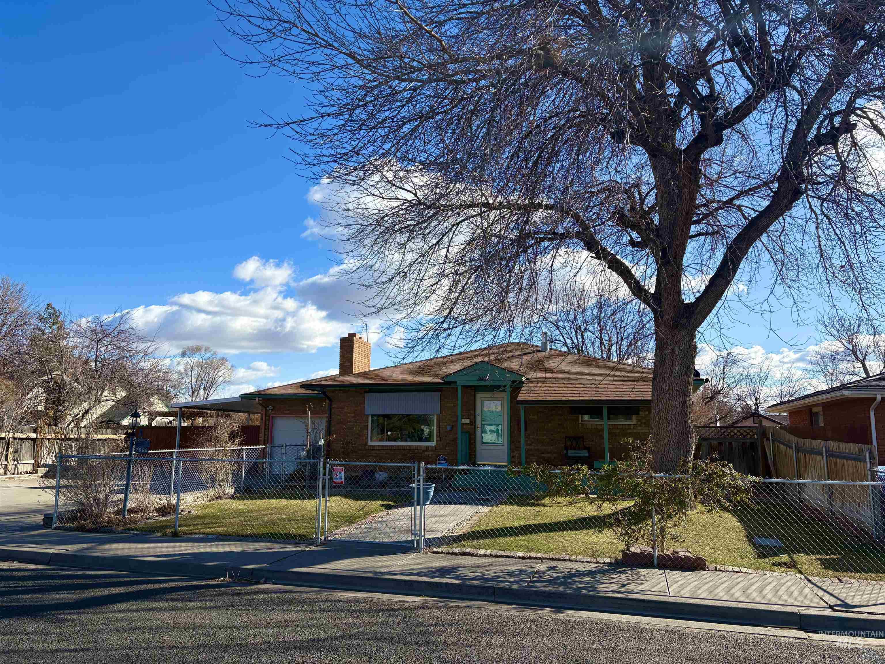 2068 Sherry Ln, Twin Falls, Idaho 83301, 4 Bedrooms, 2 Bathrooms, Residential For Sale, Price $360,000,MLS 98977237