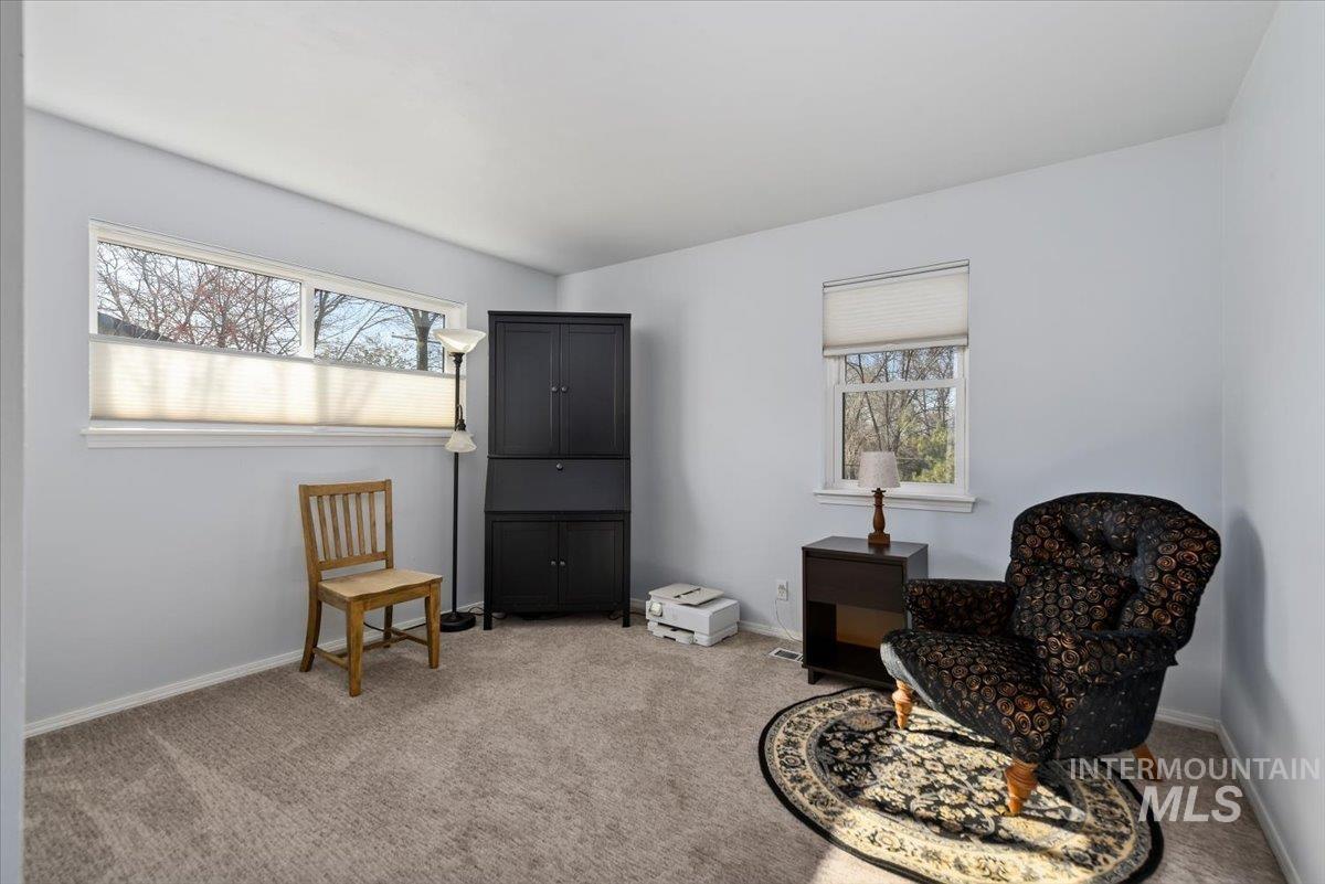 5320 W Hill Rd, Boise, Idaho 83703, 4 Bedrooms, 2.5 Bathrooms, Residential For Sale, Price $619,000,MLS 98977238