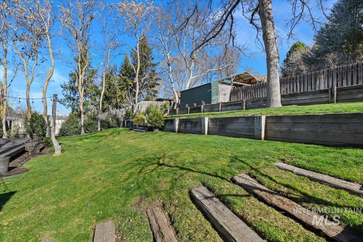 5320 W Hill Rd, Boise, Idaho 83703, 4 Bedrooms, 2.5 Bathrooms, Residential For Sale, Price $619,000,MLS 98977238