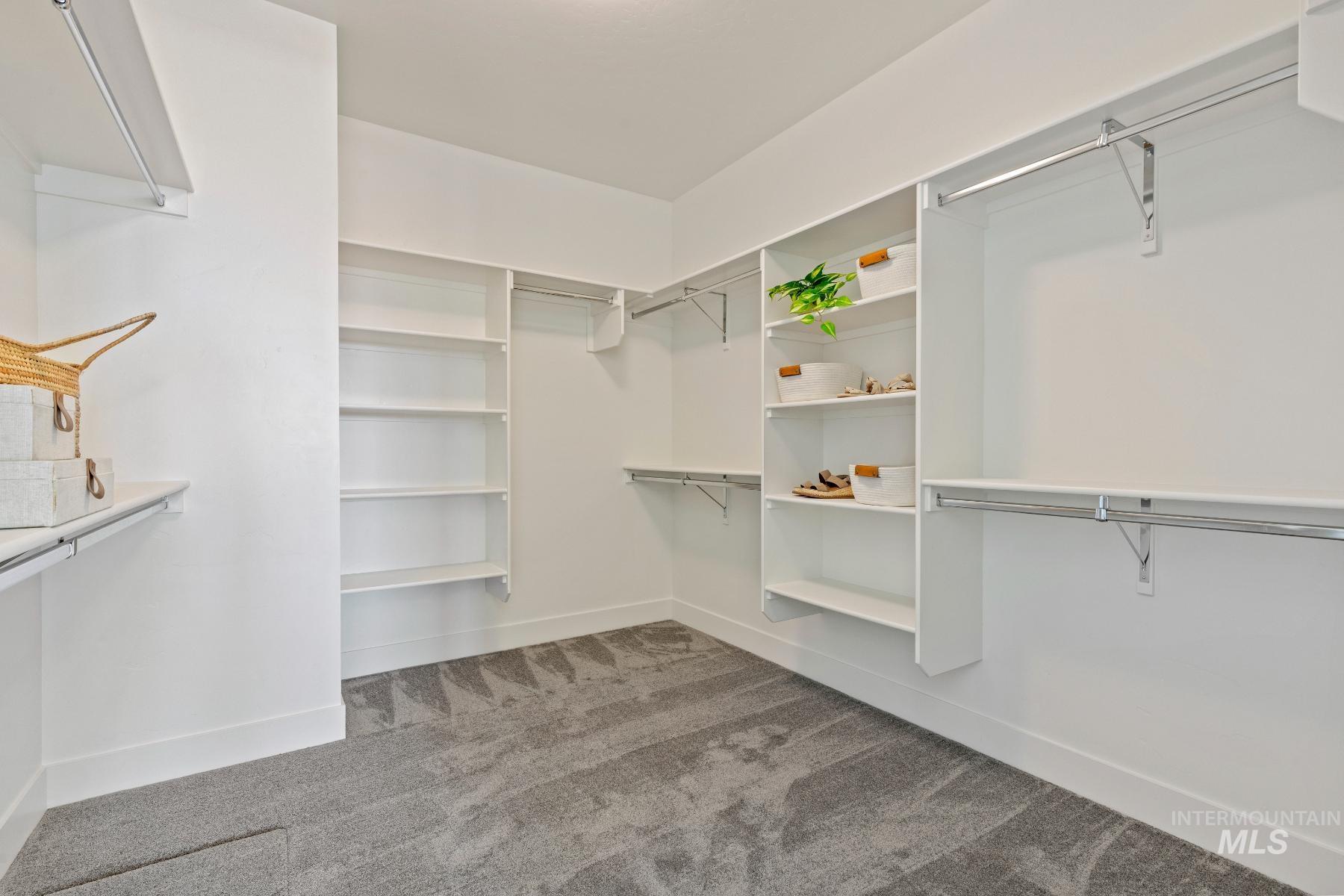 6537 W Danes Dr, Eagle, Idaho 83616, 4 Bedrooms, 2.5 Bathrooms, Residential For Sale, Price $869,000,MLS 98977239