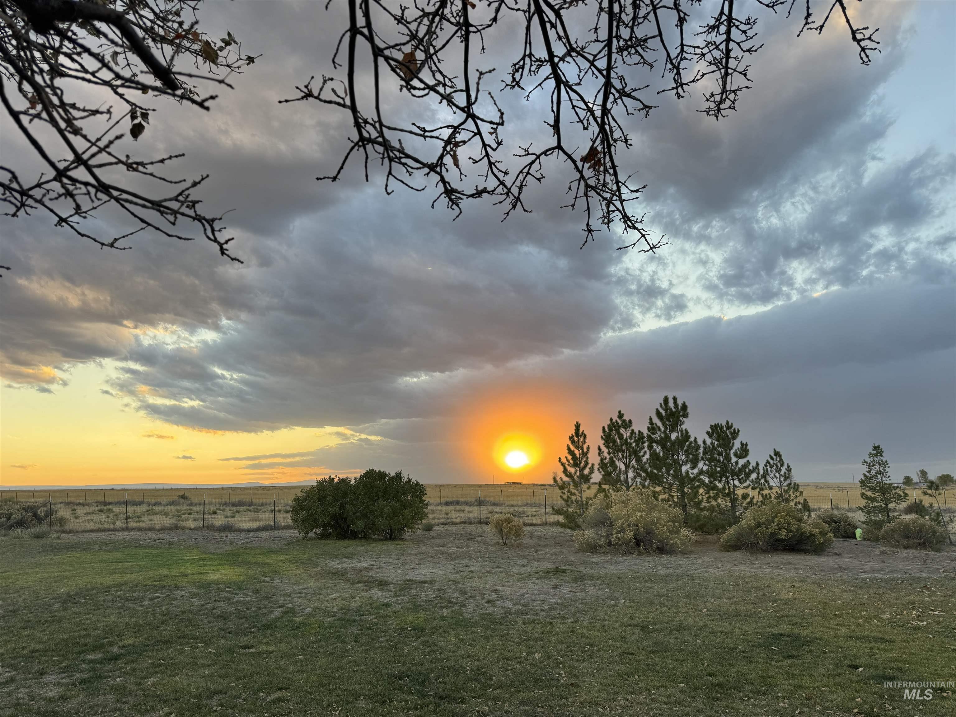 3301 SW Smith Rd, Mountain Home, Idaho 83647, 4 Bedrooms, 2 Bathrooms, Residential For Sale, Price $659,999,MLS 98977241