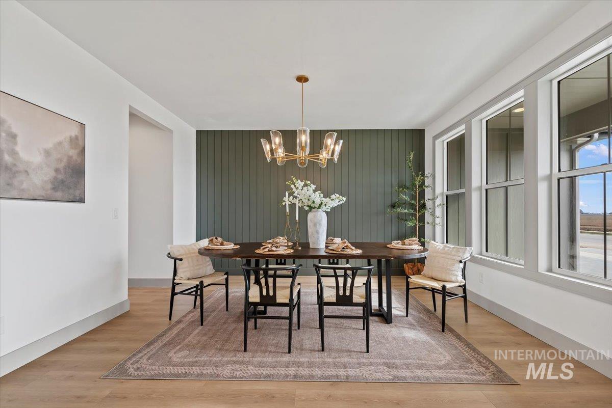 6426 W Danes Dr., Eagle, Idaho 83616, 5 Bedrooms, 3.5 Bathrooms, Residential For Sale, Price $1,029,000, 98977242