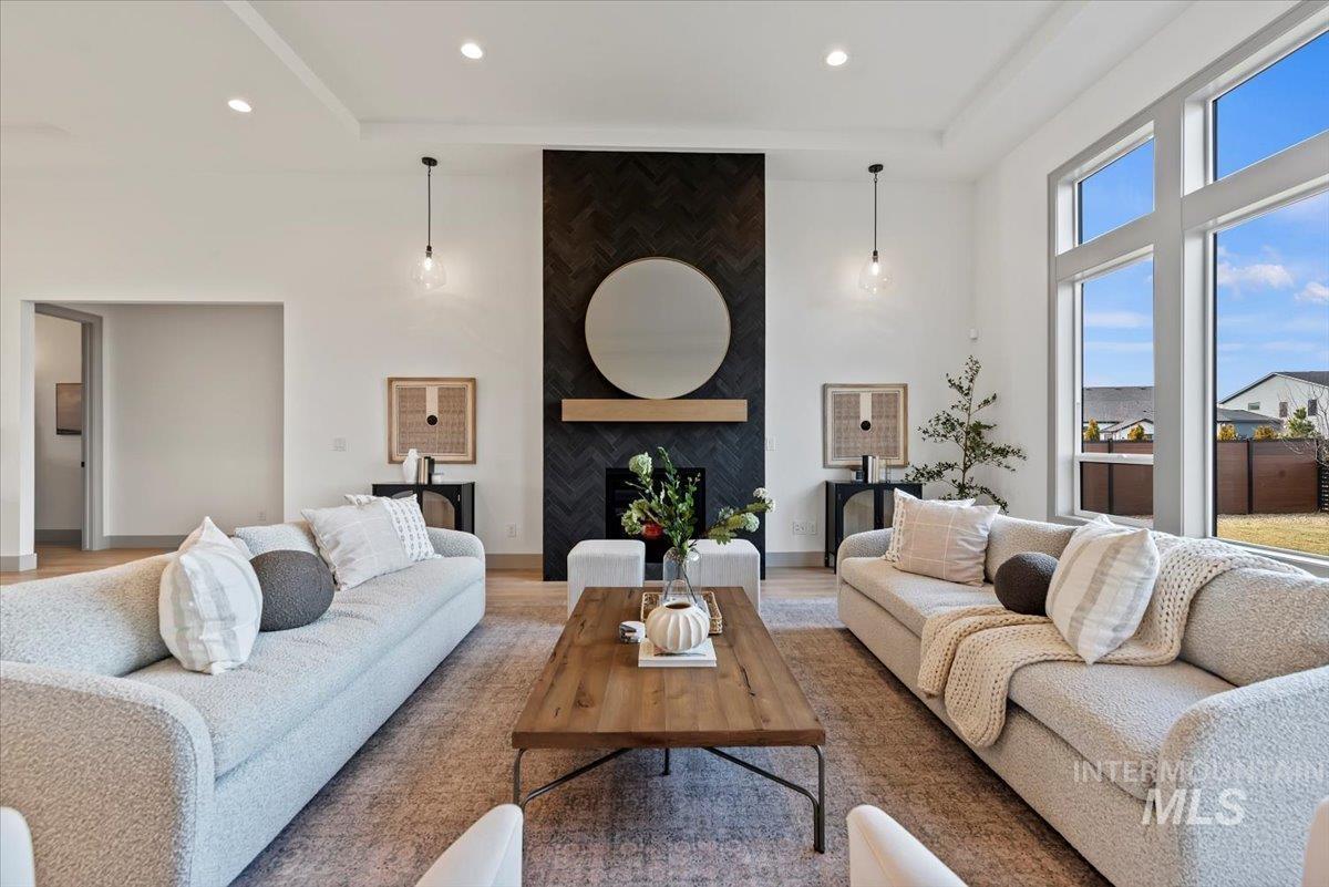 6426 W Danes Dr., Eagle, Idaho 83616, 5 Bedrooms, 3.5 Bathrooms, Residential For Sale, Price $1,029,000, 98977242