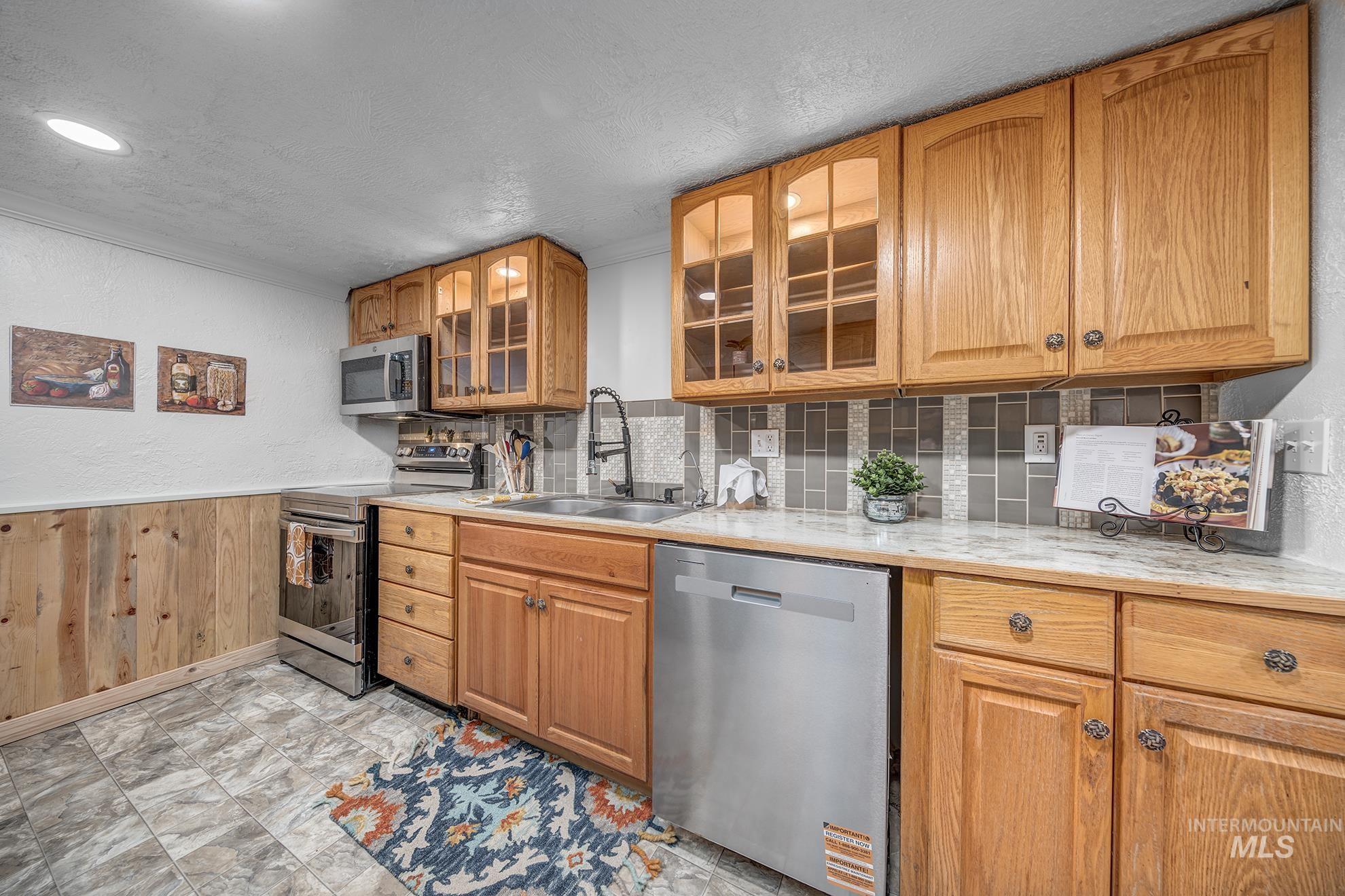 119 7th Ave N, Payette, Idaho 83661, 3 Bedrooms, 2 Bathrooms, Residential For Sale, Price $319,000,MLS 98977244