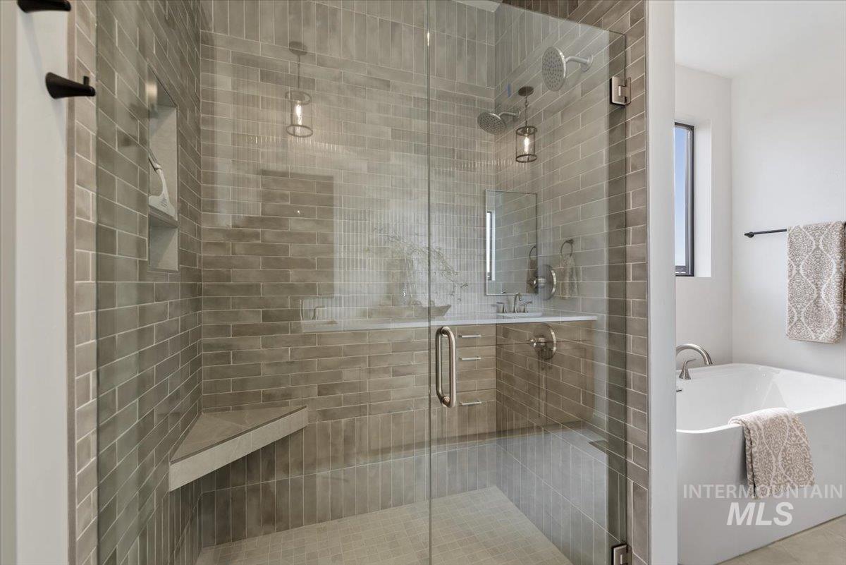 6360 W Largo Dr, Eagle, Idaho 83616, 5 Bedrooms, 2.5 Bathrooms, Residential For Sale, Price $778,000,MLS 98977247