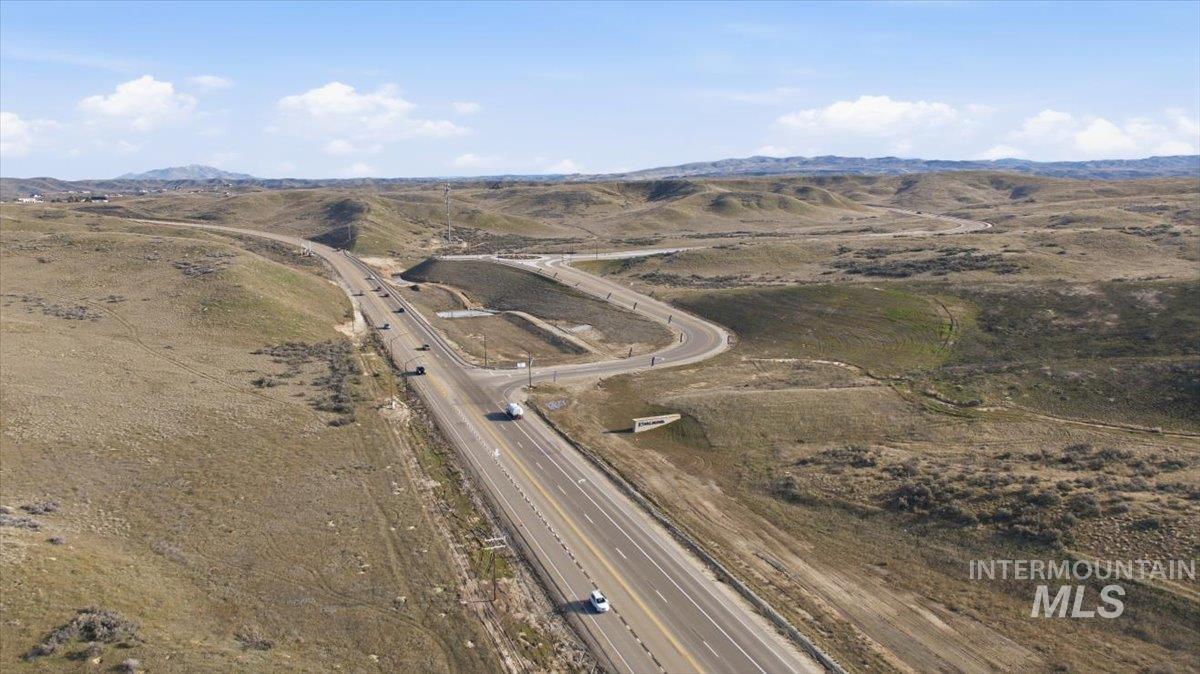 6360 W Largo Dr, Eagle, Idaho 83616, 5 Bedrooms, 2.5 Bathrooms, Residential For Sale, Price $781,000, 98977247