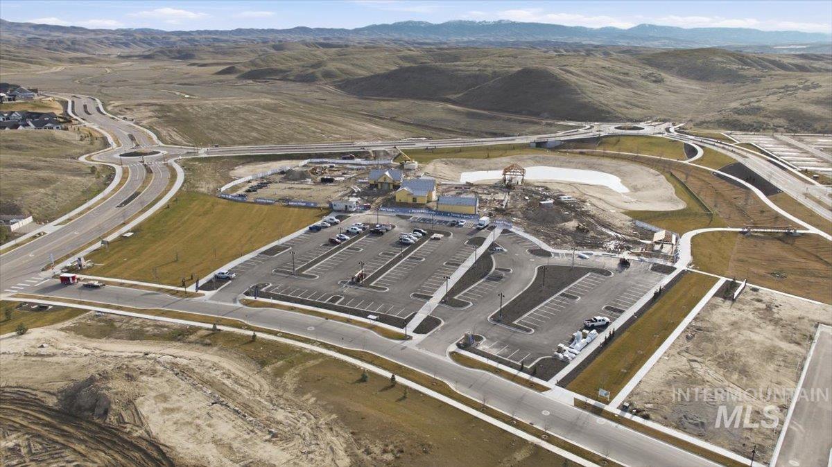 6360 W Largo Dr, Eagle, Idaho 83616, 5 Bedrooms, 2.5 Bathrooms, Residential For Sale, Price $781,000, 98977247