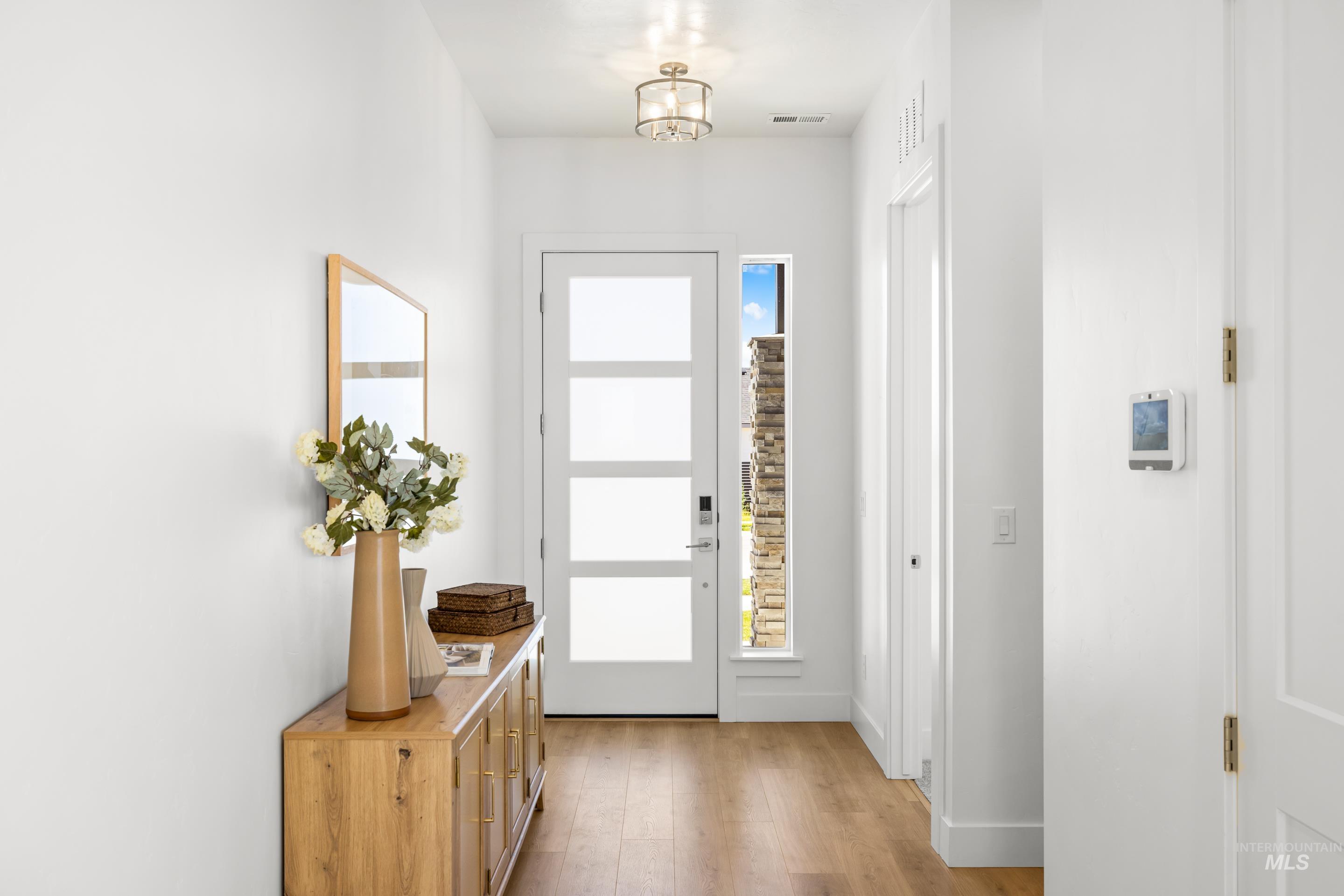 6378 W W Largo Dr, Eagle, Idaho 83616, 4 Bedrooms, 3 Bathrooms, Residential For Sale, Price $752,000,MLS 98977248