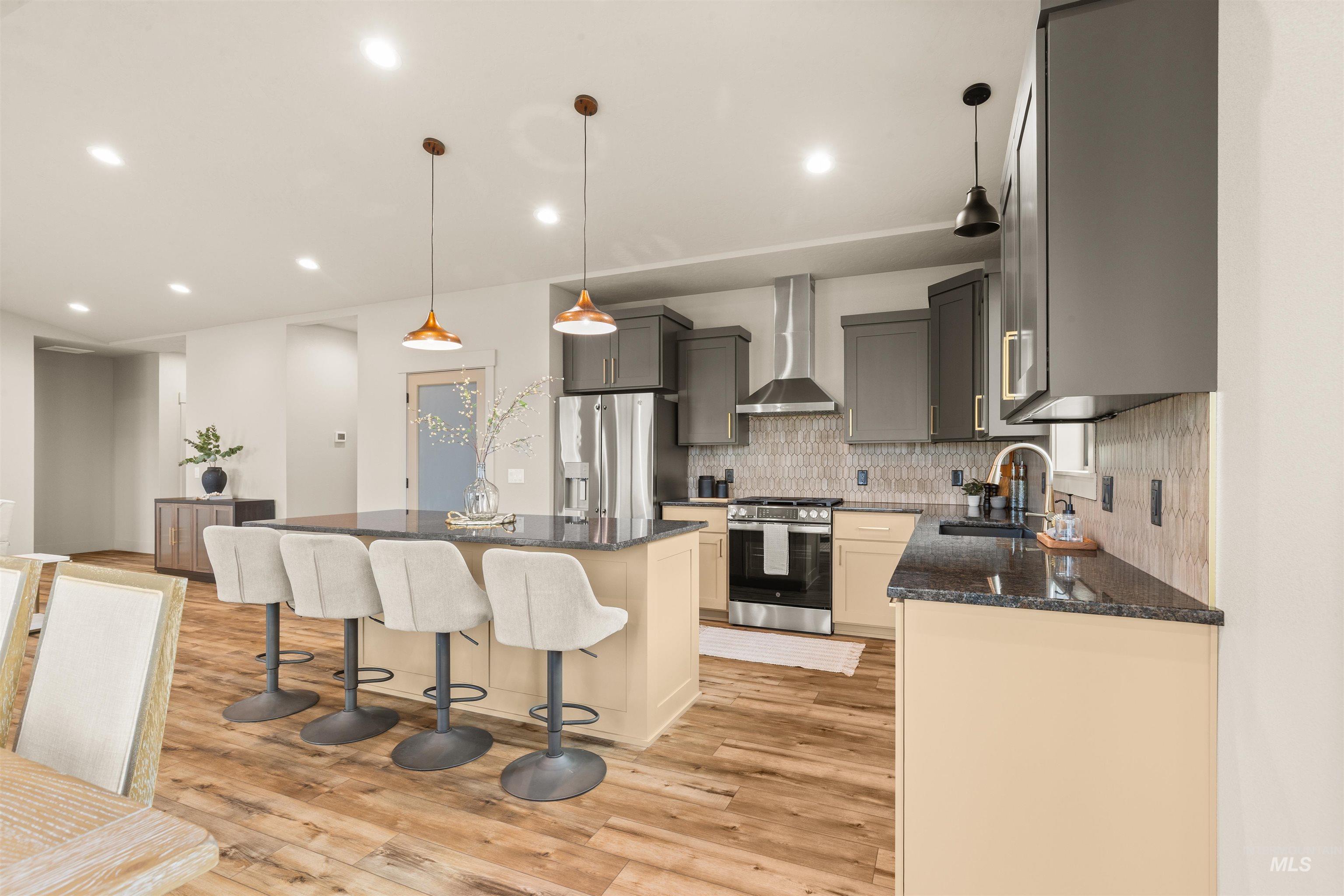 335 Warner Avenue, Lewiston, Idaho 83501, 3 Bedrooms, 2 Bathrooms, Residential For Sale, Price $579,900,MLS 98977250