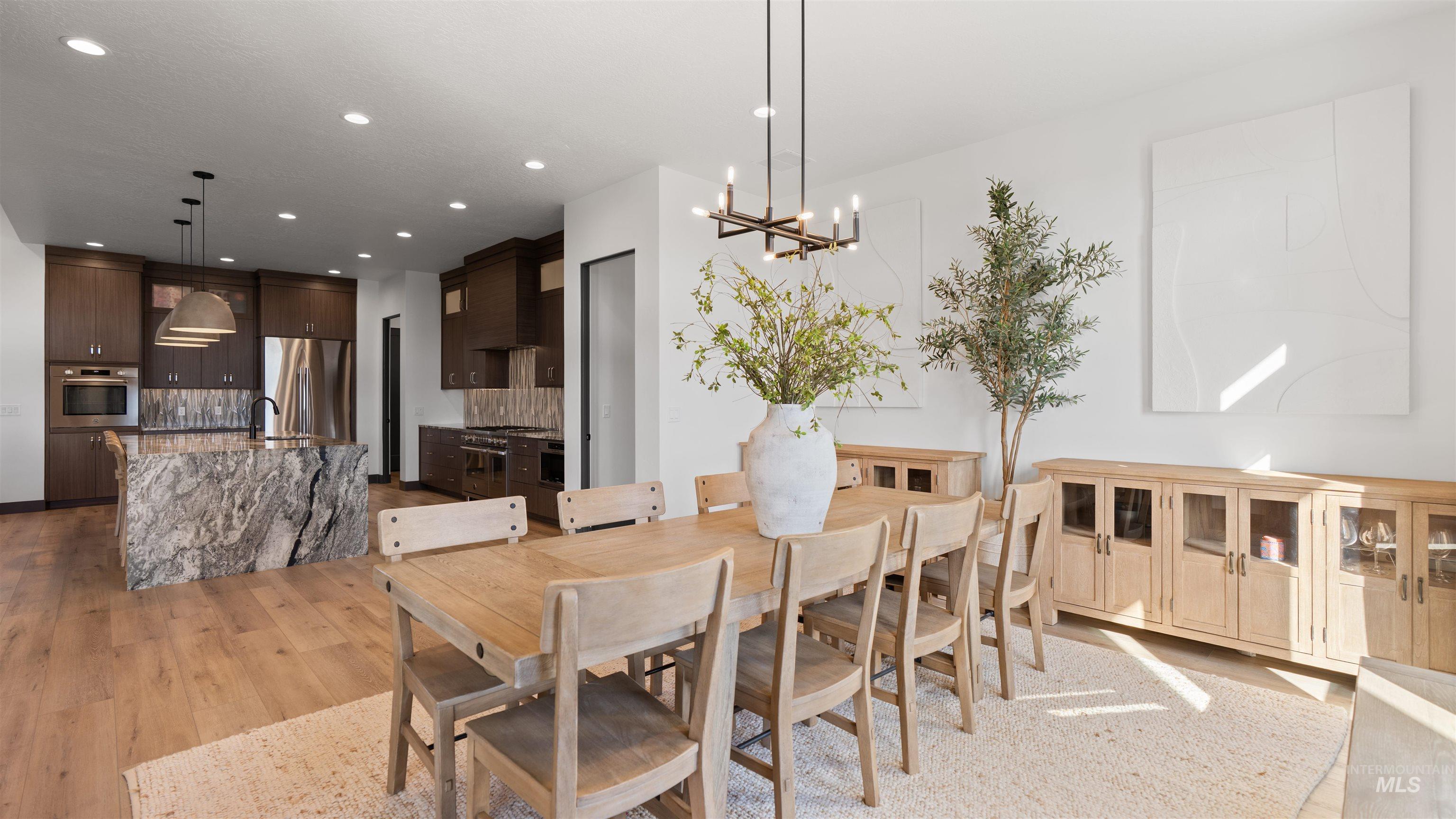 5043 W Oakford, Meridian, Idaho 83646, 5 Bedrooms, 4.5 Bathrooms, Residential For Sale, Price $2,149,000, 98977252