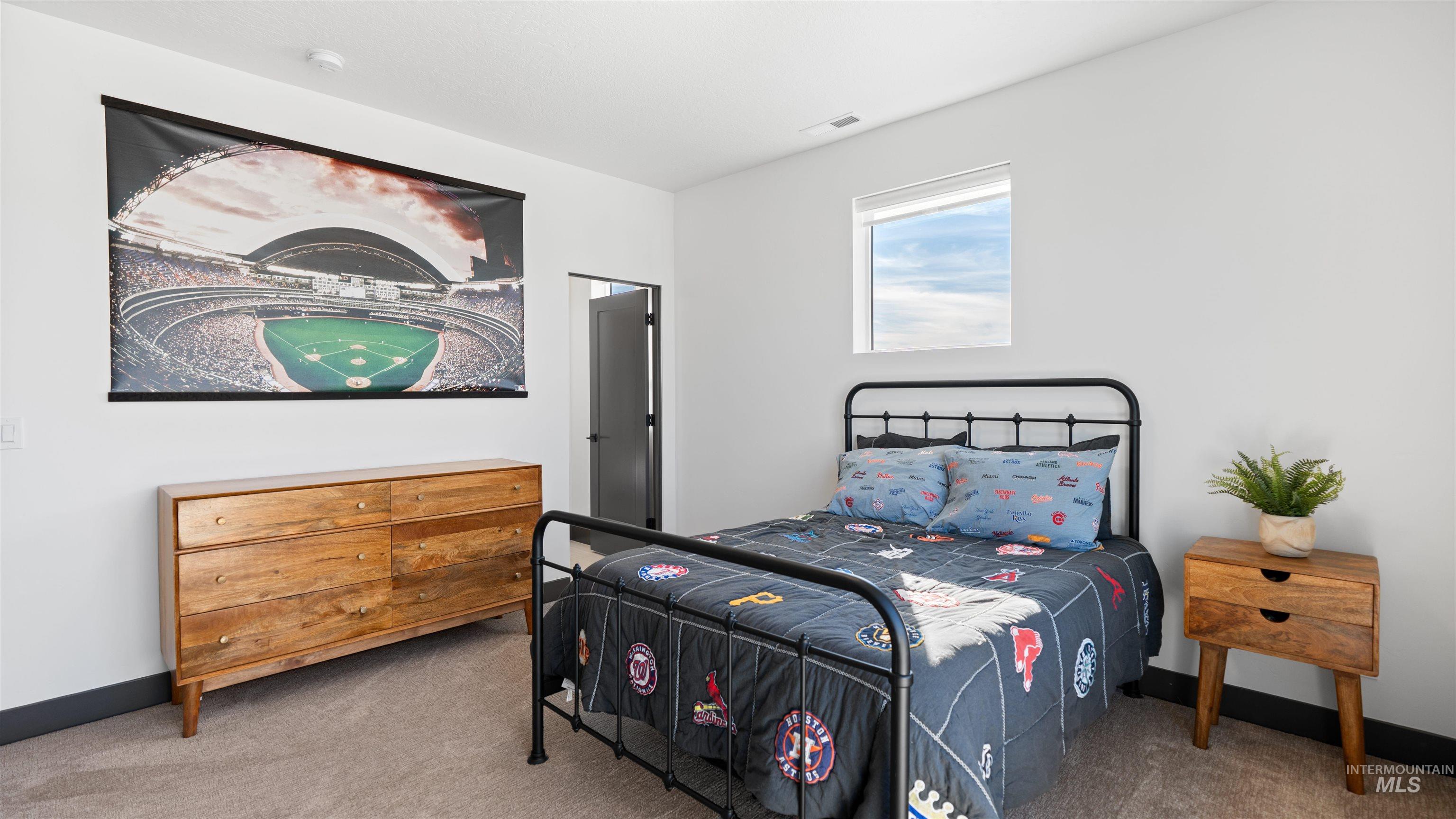 5043 W Oakford, Meridian, Idaho 83646, 5 Bedrooms, 4.5 Bathrooms, Residential For Sale, Price $2,149,000, 98977252