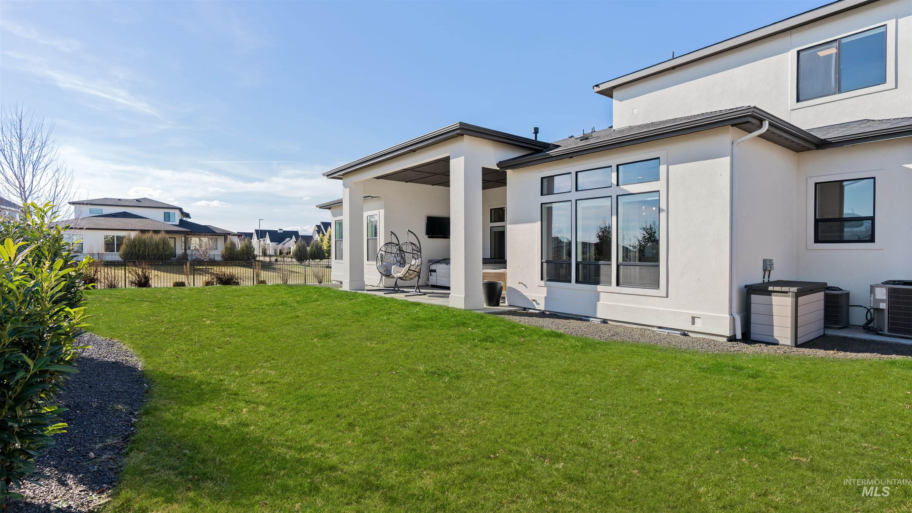 5043 W Oakford, Meridian, Idaho 83646, 5 Bedrooms, 4.5 Bathrooms, Residential For Sale, Price $2,149,000, 98977252