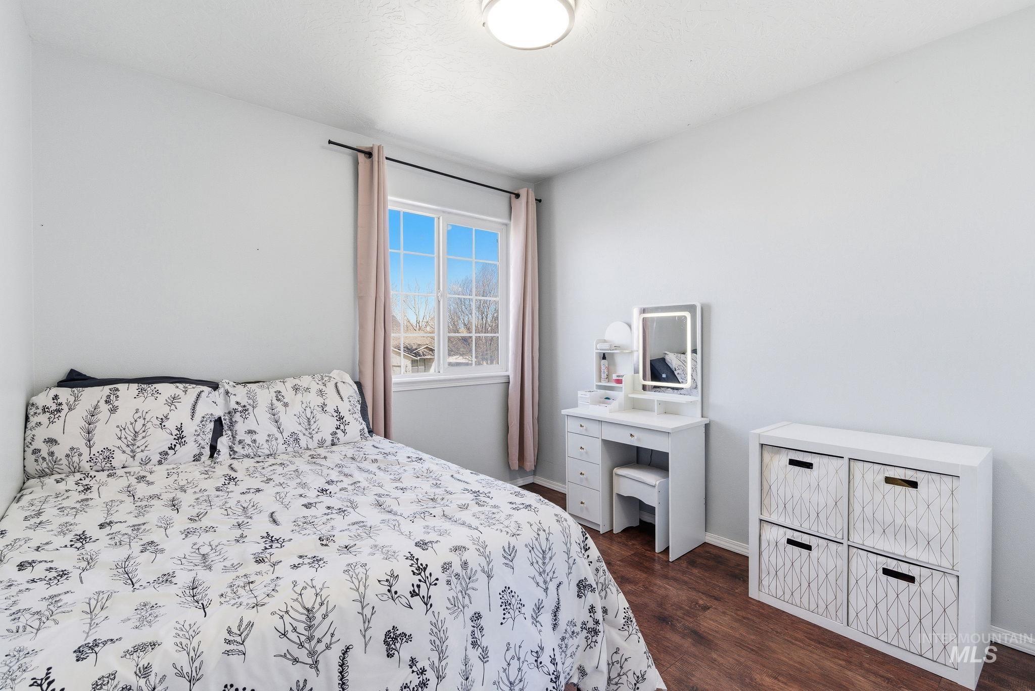 1697 W Sego Prairie, Kuna, Idaho 83634, 3 Bedrooms, 2.5 Bathrooms, Residential For Sale, Price $399,900, 98977263