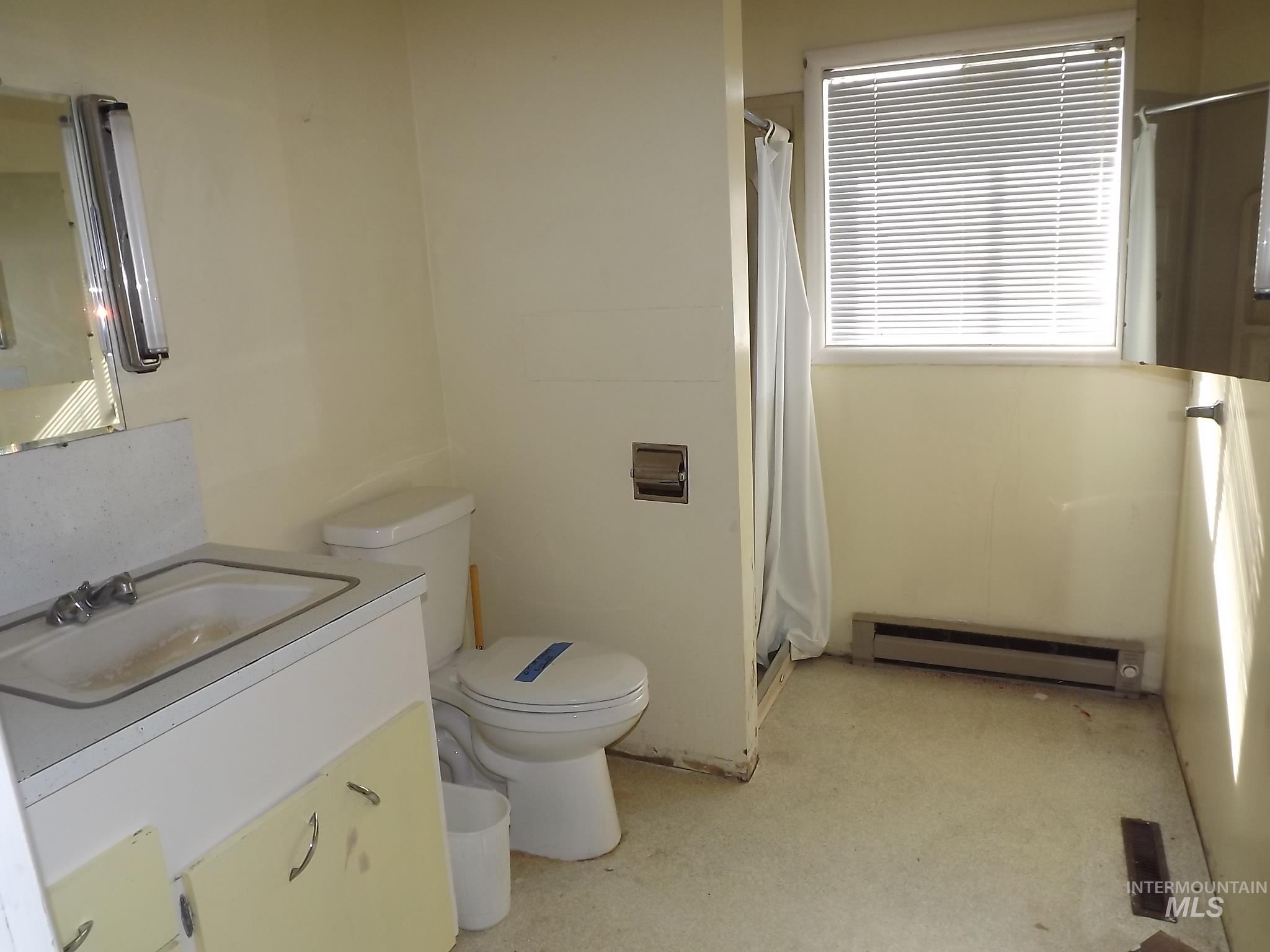 3415 11th Street, Lewiston, Idaho 83501, 5 Bedrooms, 2 Bathrooms, Residential For Sale, Price $200,000, 98977265