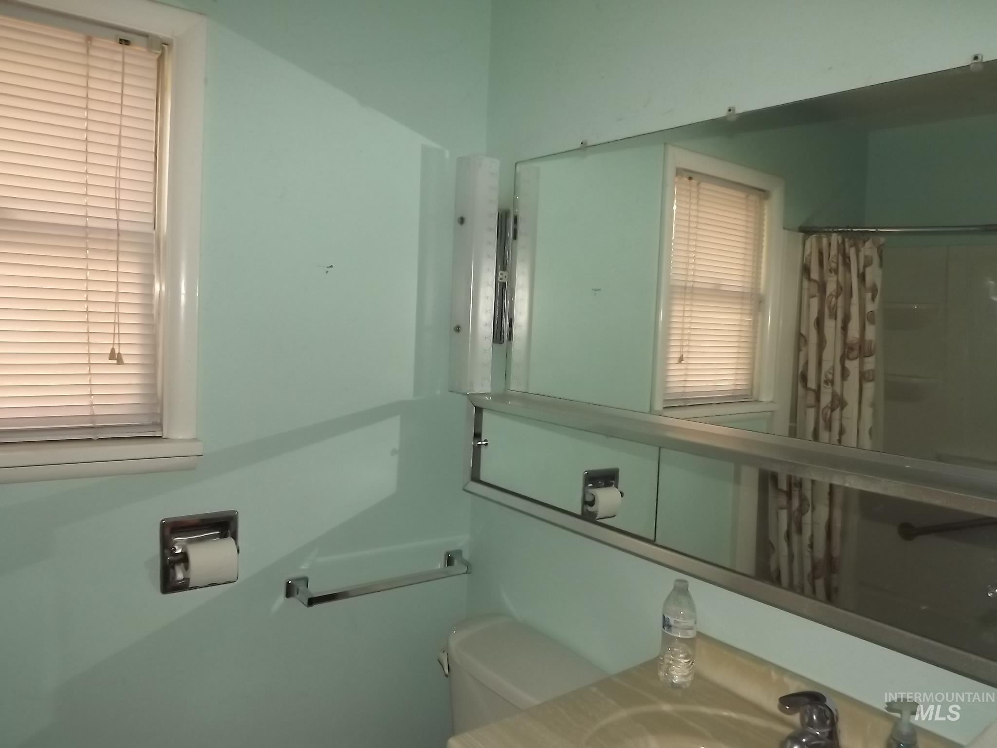 3415 11th Street, Lewiston, Idaho 83501, 5 Bedrooms, 2 Bathrooms, Residential For Sale, Price $200,000, 98977265