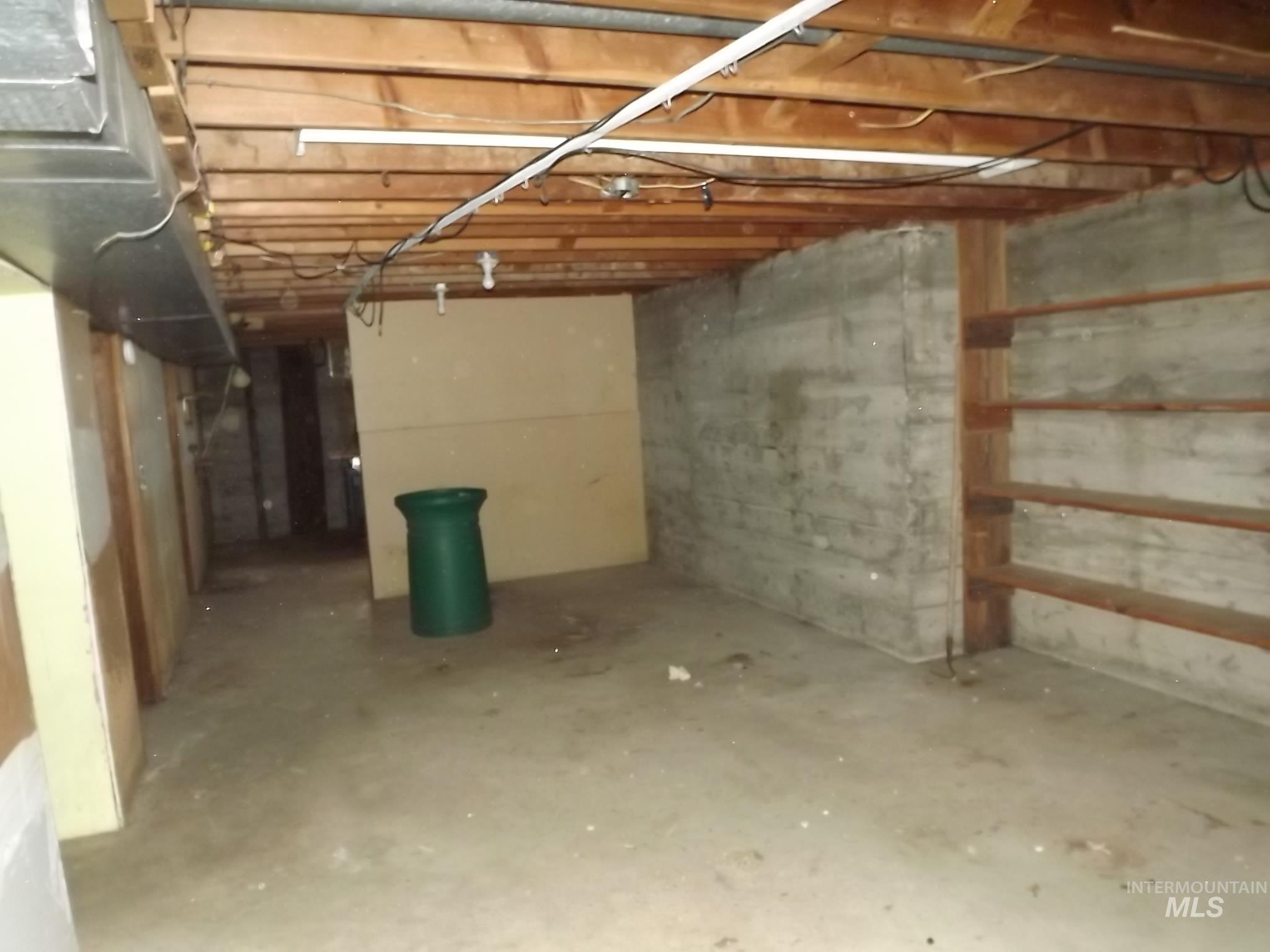 3415 11th Street, Lewiston, Idaho 83501, 5 Bedrooms, 2 Bathrooms, Residential For Sale, Price $200,000, 98977265