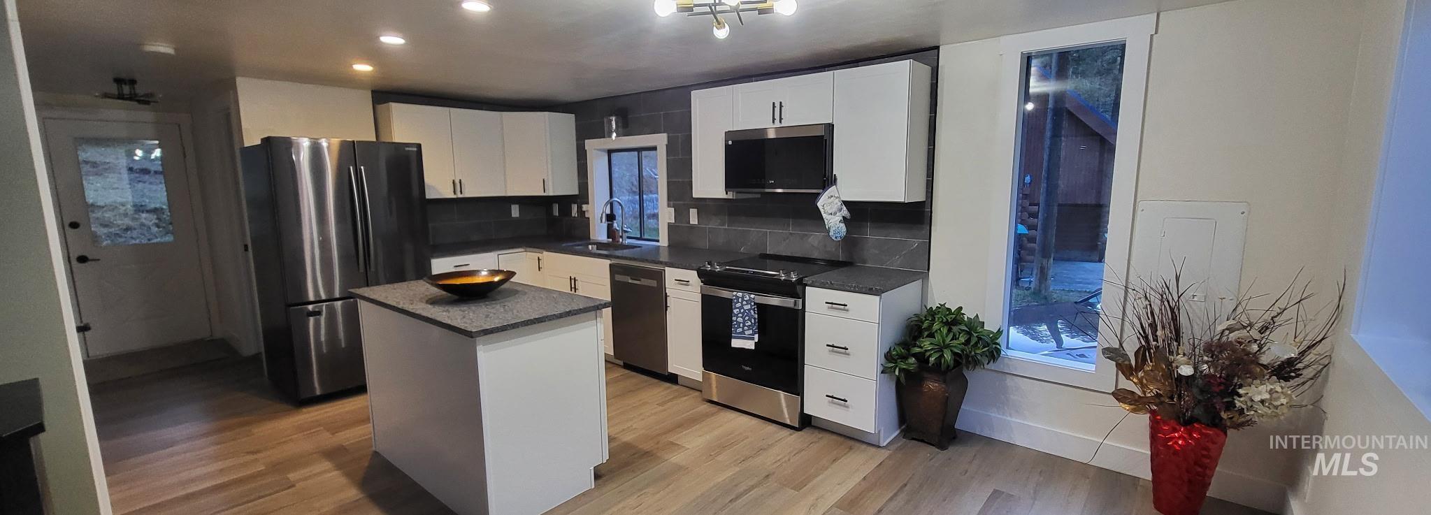 5 Pump House Rd, Garden Valley, Idaho 83622, 2 Bedrooms, 1 Bathroom, Residential For Sale, Price $475,000,MLS 98977267