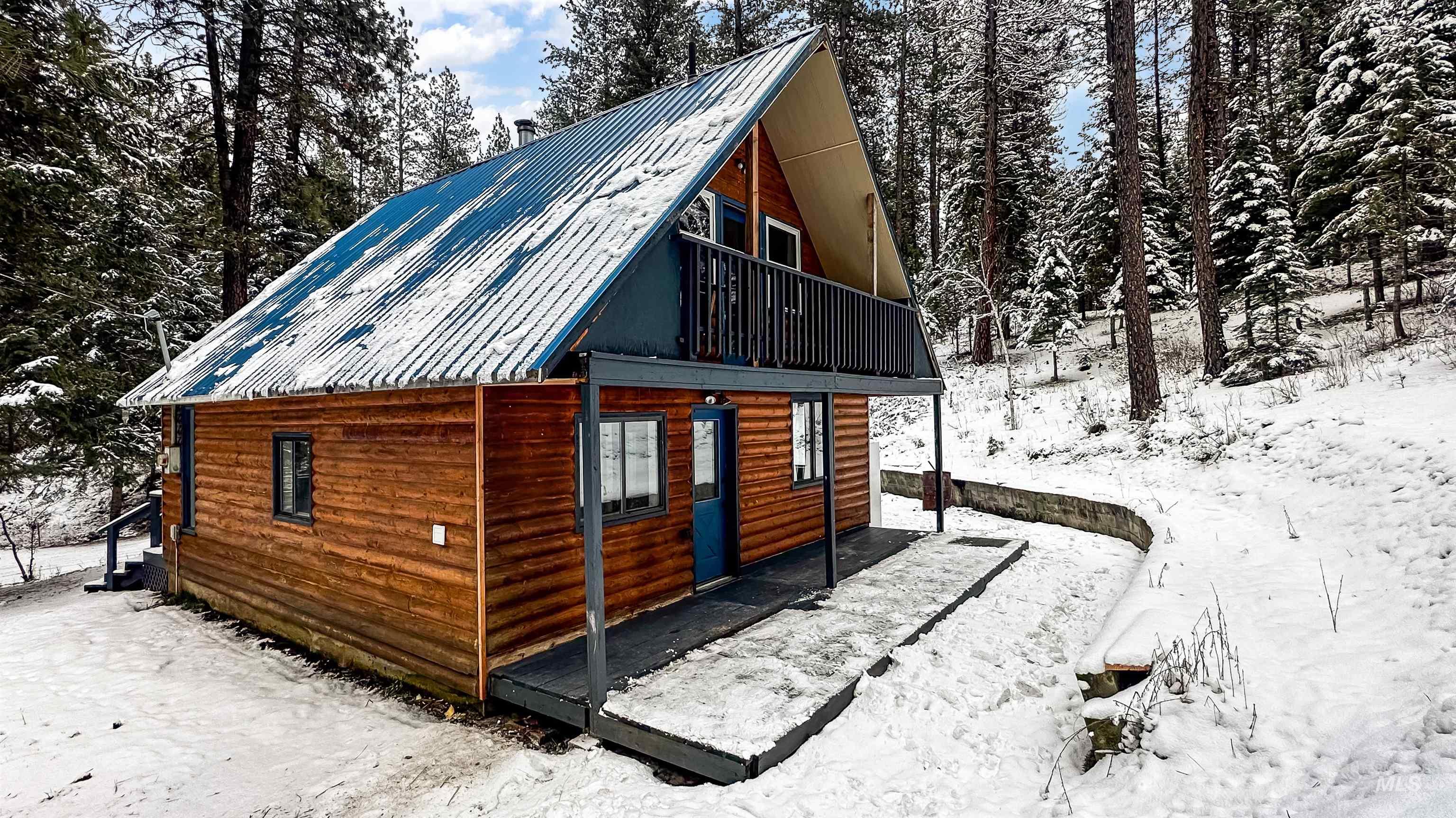 5 Pump House Rd, Garden Valley, Idaho 83622, 2 Bedrooms, 1 Bathroom, Residential For Sale, Price $465,000, 98977267