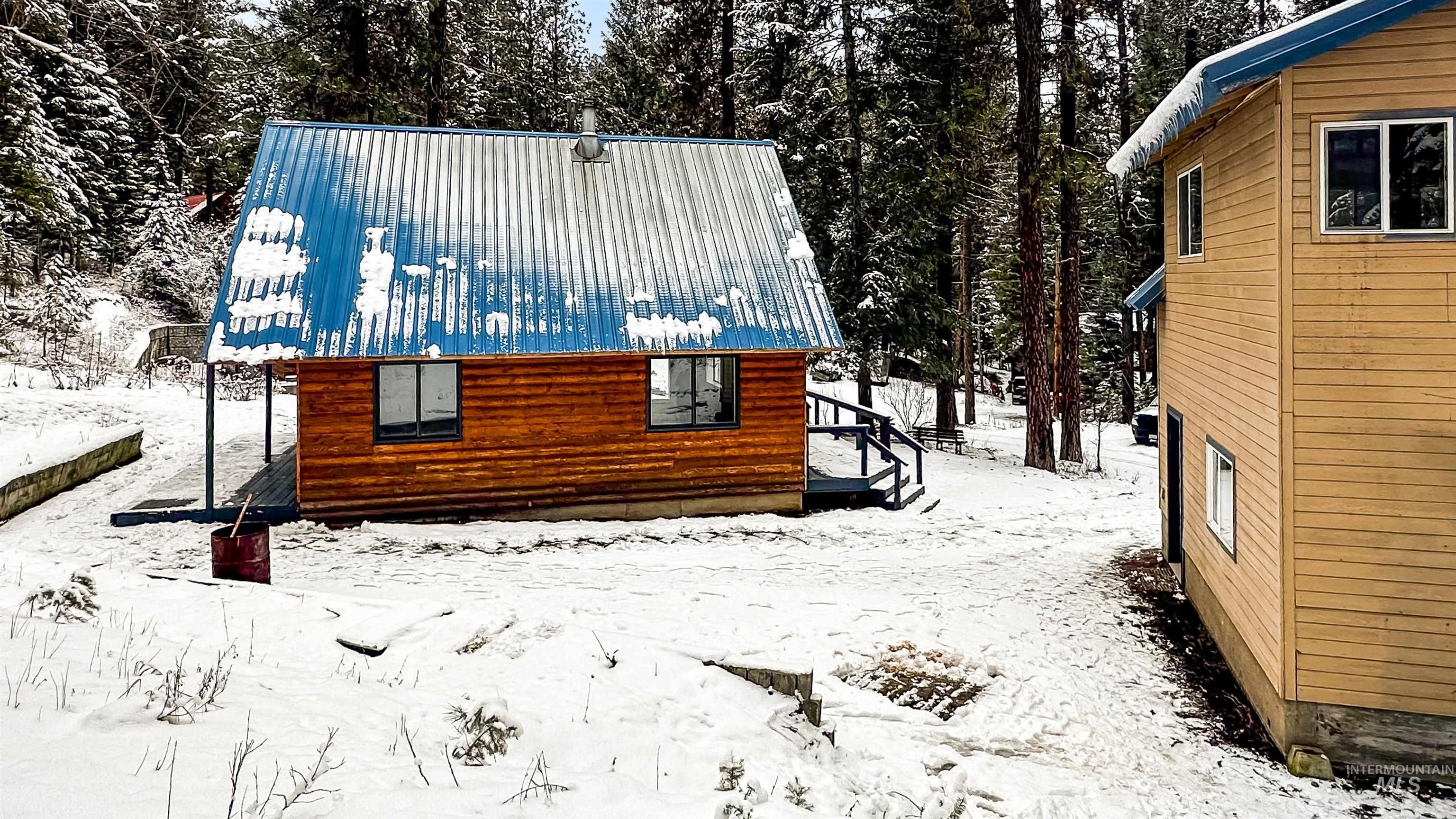 5 Pump House Rd, Garden Valley, Idaho 83622, 2 Bedrooms, 1 Bathroom, Residential For Sale, Price $465,000, 98977267