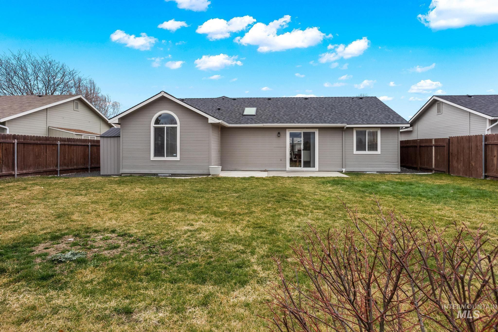 7597 N Dodgin Ave, Boise, Idaho 83714, 3 Bedrooms, 2 Bathrooms, Residential For Sale, Price $439,900, 98977268