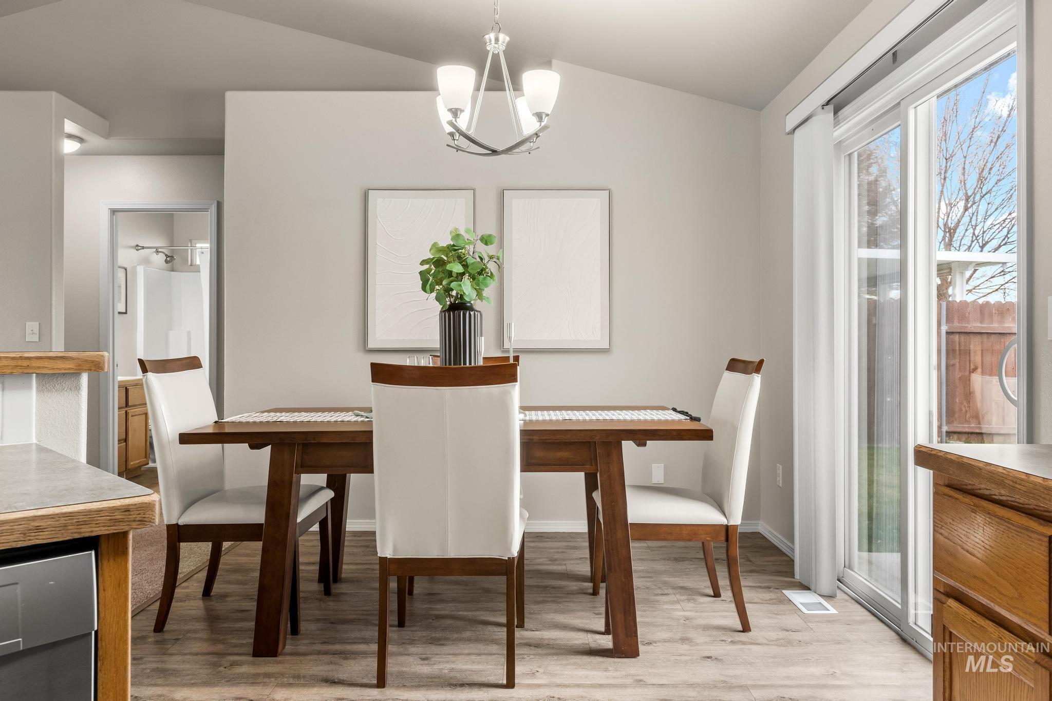 7597 N Dodgin Ave, Boise, Idaho 83714, 3 Bedrooms, 2 Bathrooms, Residential For Sale, Price $439,900, 98977268