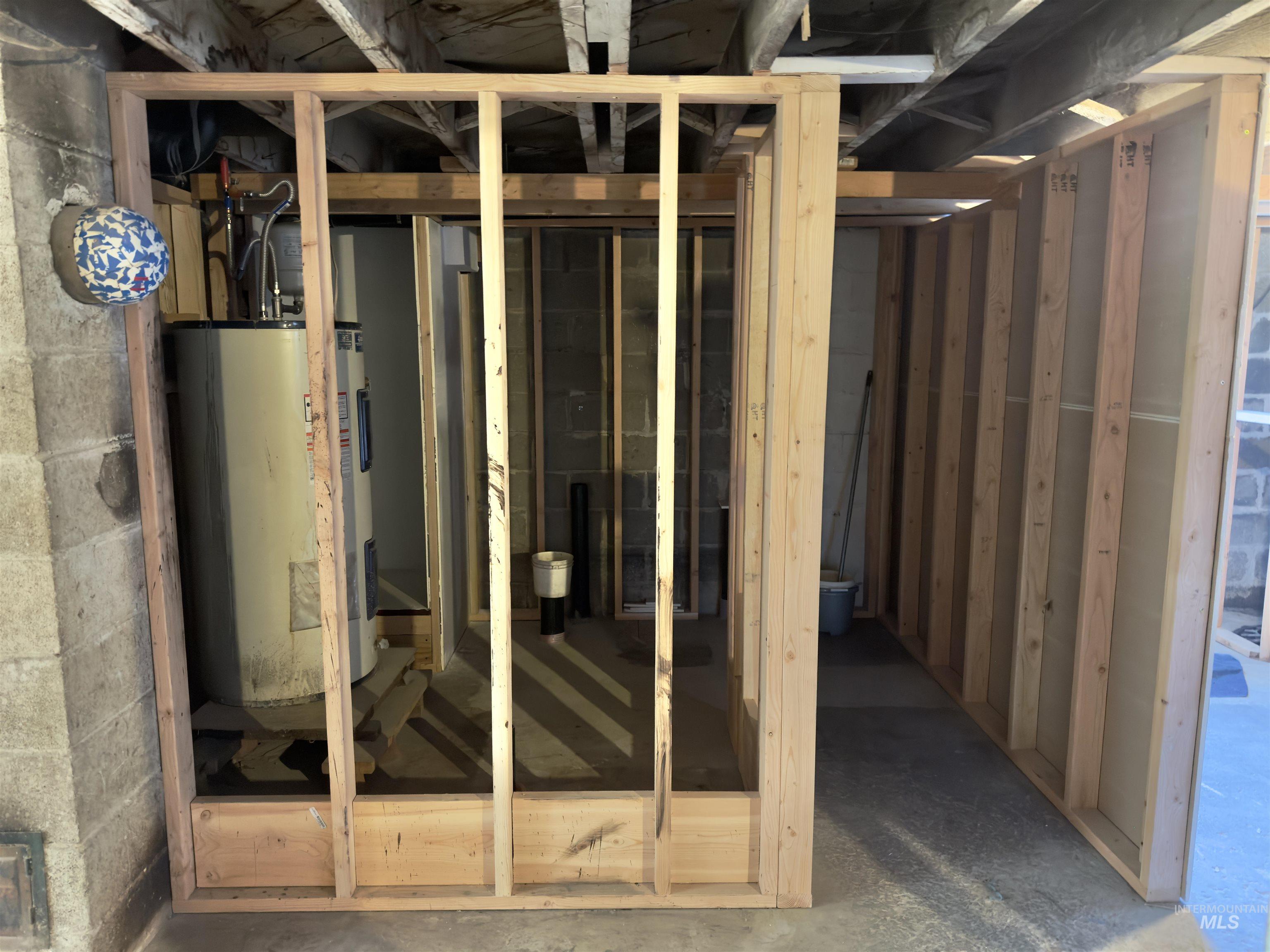 2609 4th Ave N, Lewiston, Idaho 83501, 4 Bedrooms, 2 Bathrooms, Residential For Sale, Price $295,000,MLS 98977269