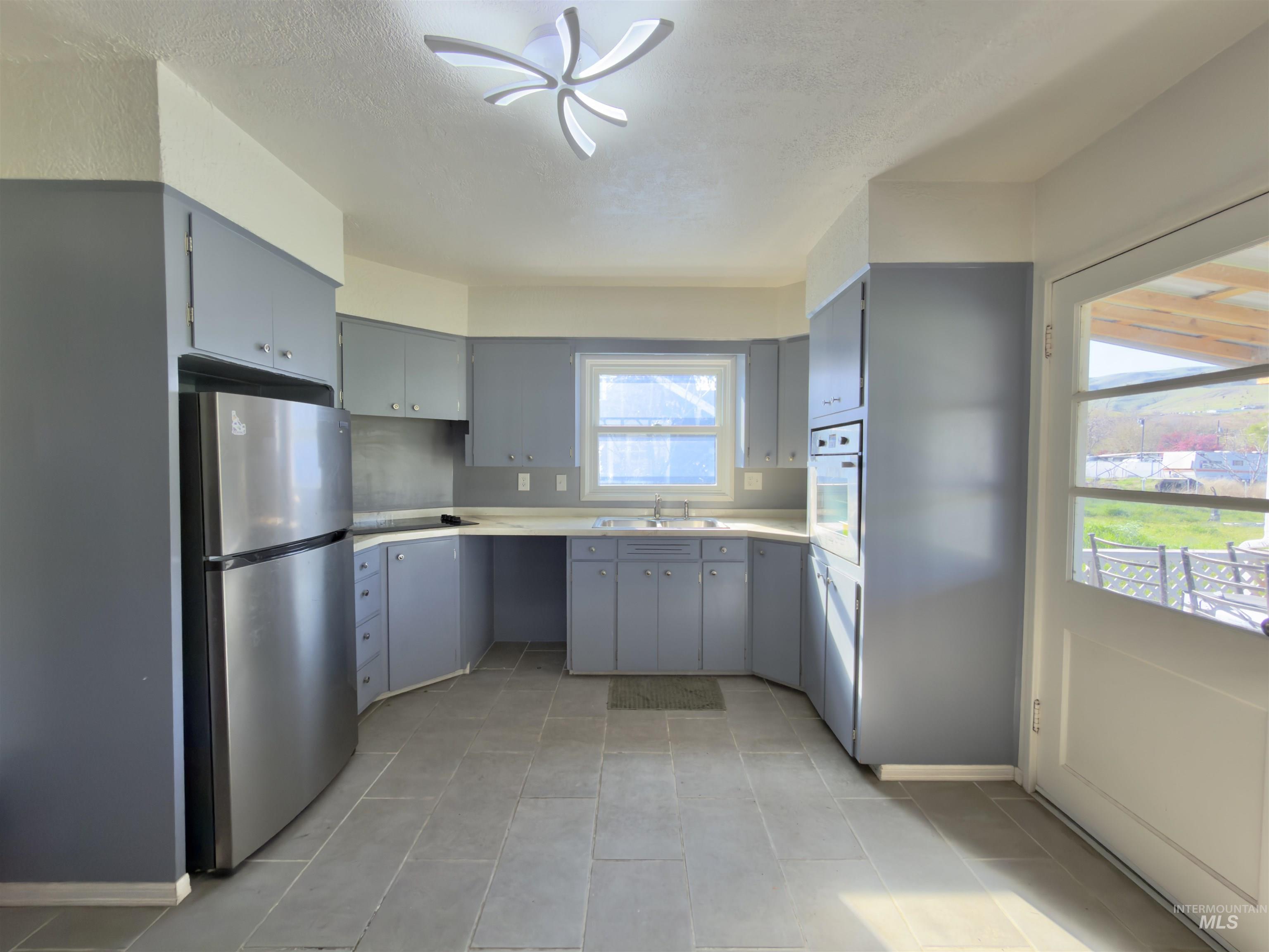 2609 4th Ave N, Lewiston, Idaho 83501, 4 Bedrooms, 2 Bathrooms, Residential For Sale, Price $295,000,MLS 98977269