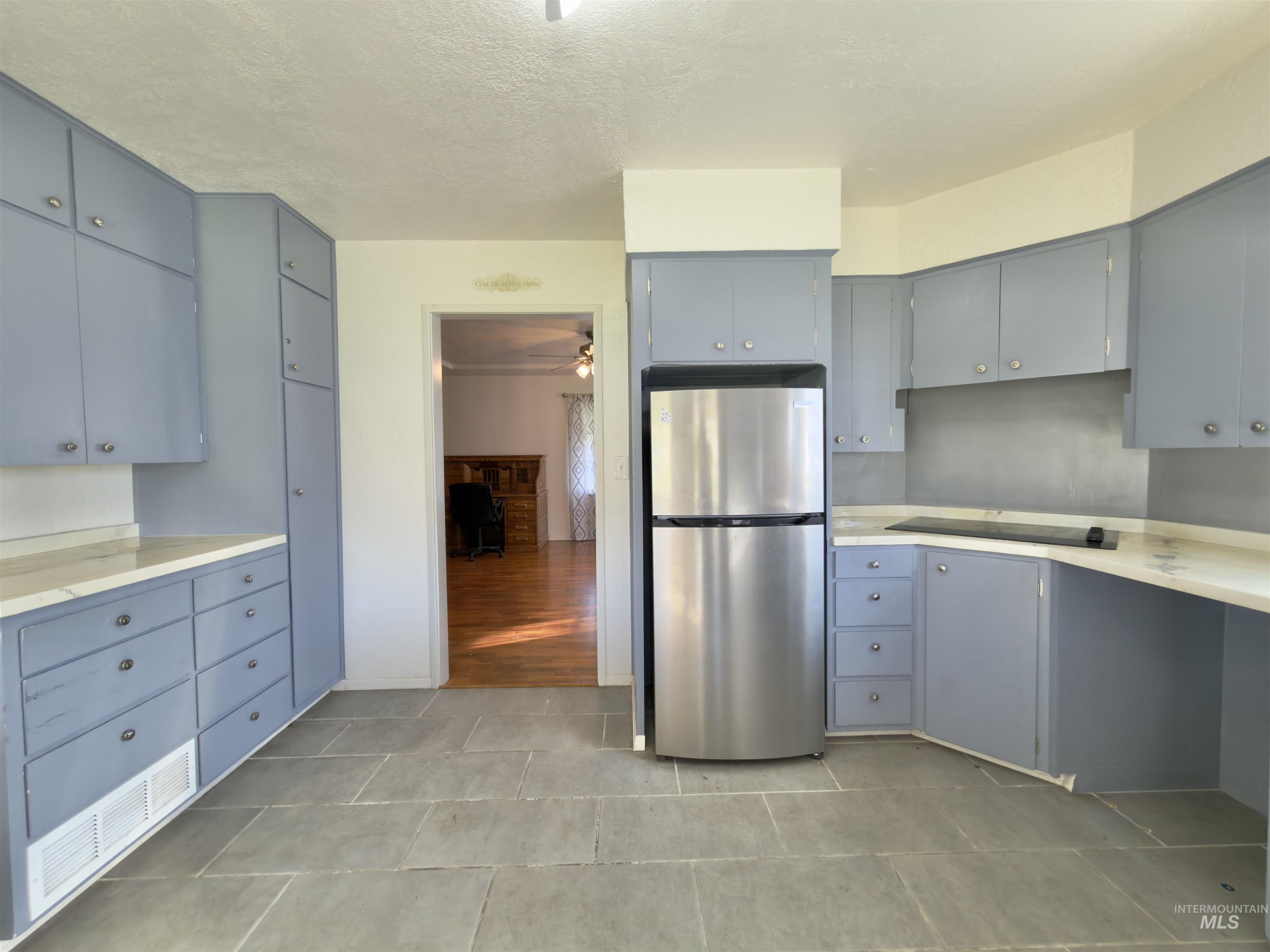 2609 4th Ave N, Lewiston, Idaho 83501, 4 Bedrooms, 2 Bathrooms, Residential For Sale, Price $295,000,MLS 98977269