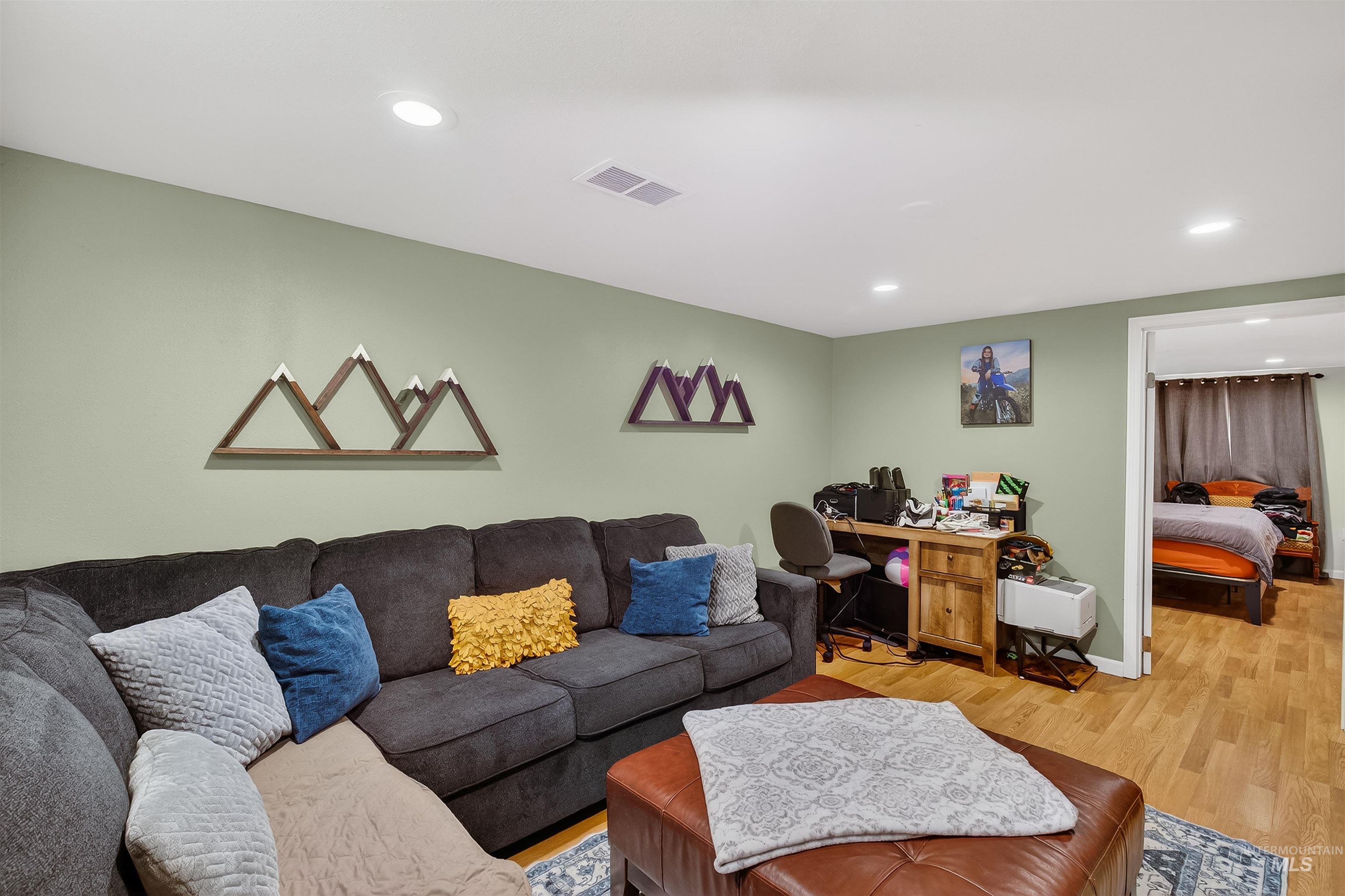 835 12th St., Clarkston, Washington 99403, 3 Bedrooms, 2 Bathrooms, Residential For Sale, Price $360,000,MLS 98977270