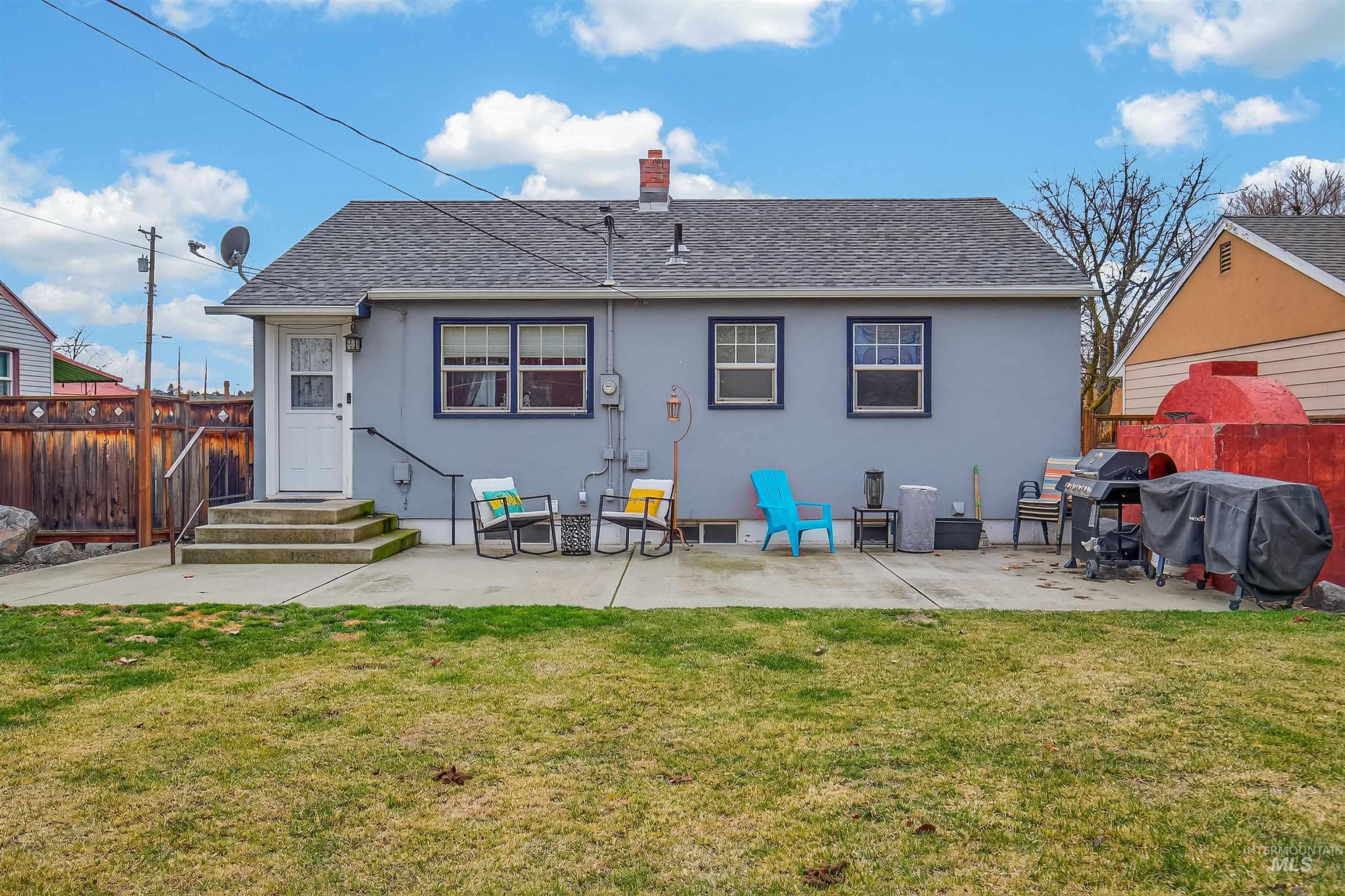 835 12th St., Clarkston, Washington 99403, 3 Bedrooms, 2 Bathrooms, Residential For Sale, Price $360,000,MLS 98977270