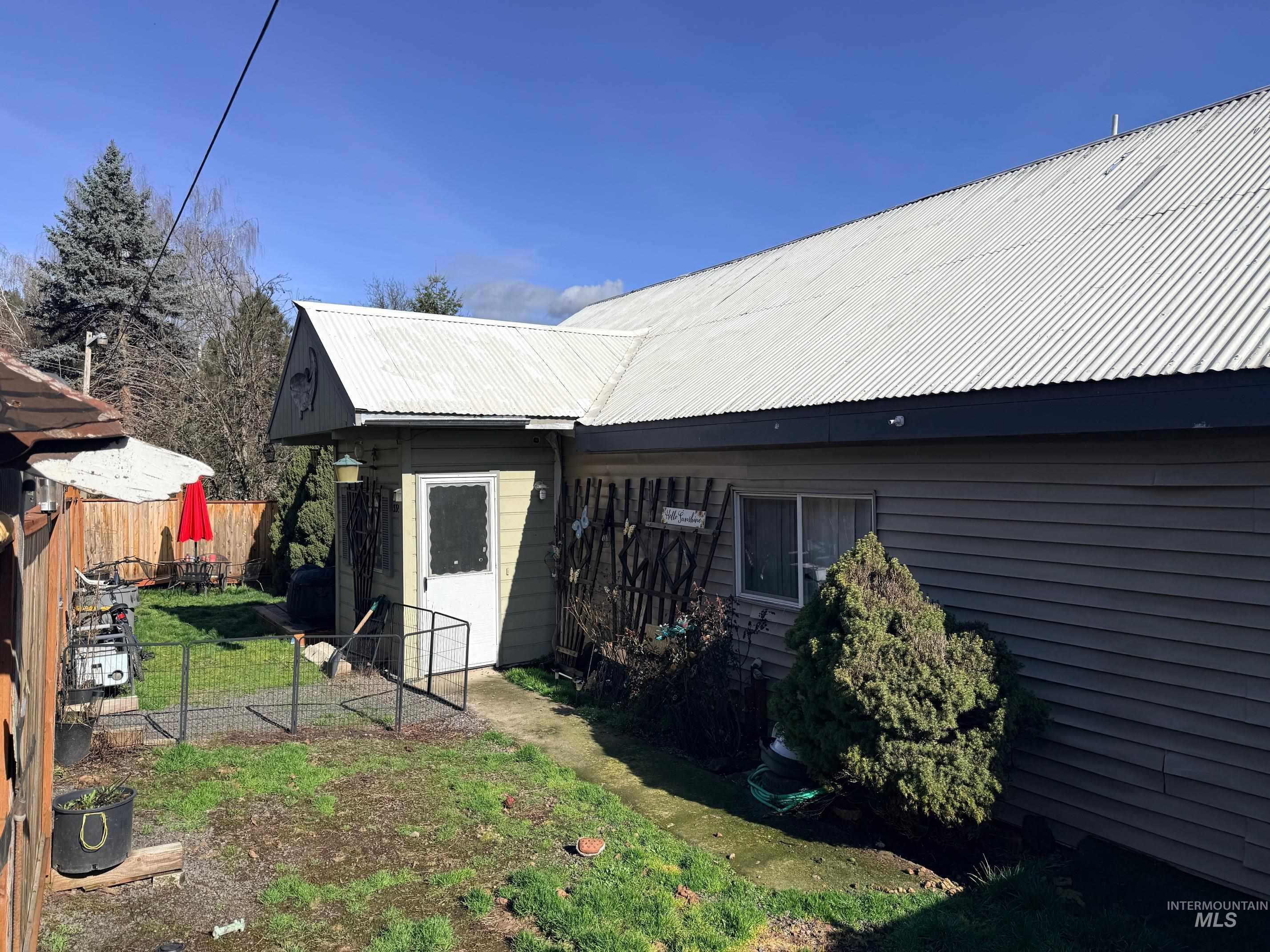 335 N Pine St, Peck, Idaho 83545, 1 Bedroom, 1 Bathroom, Residential For Sale, Price $299,000,MLS 98977273