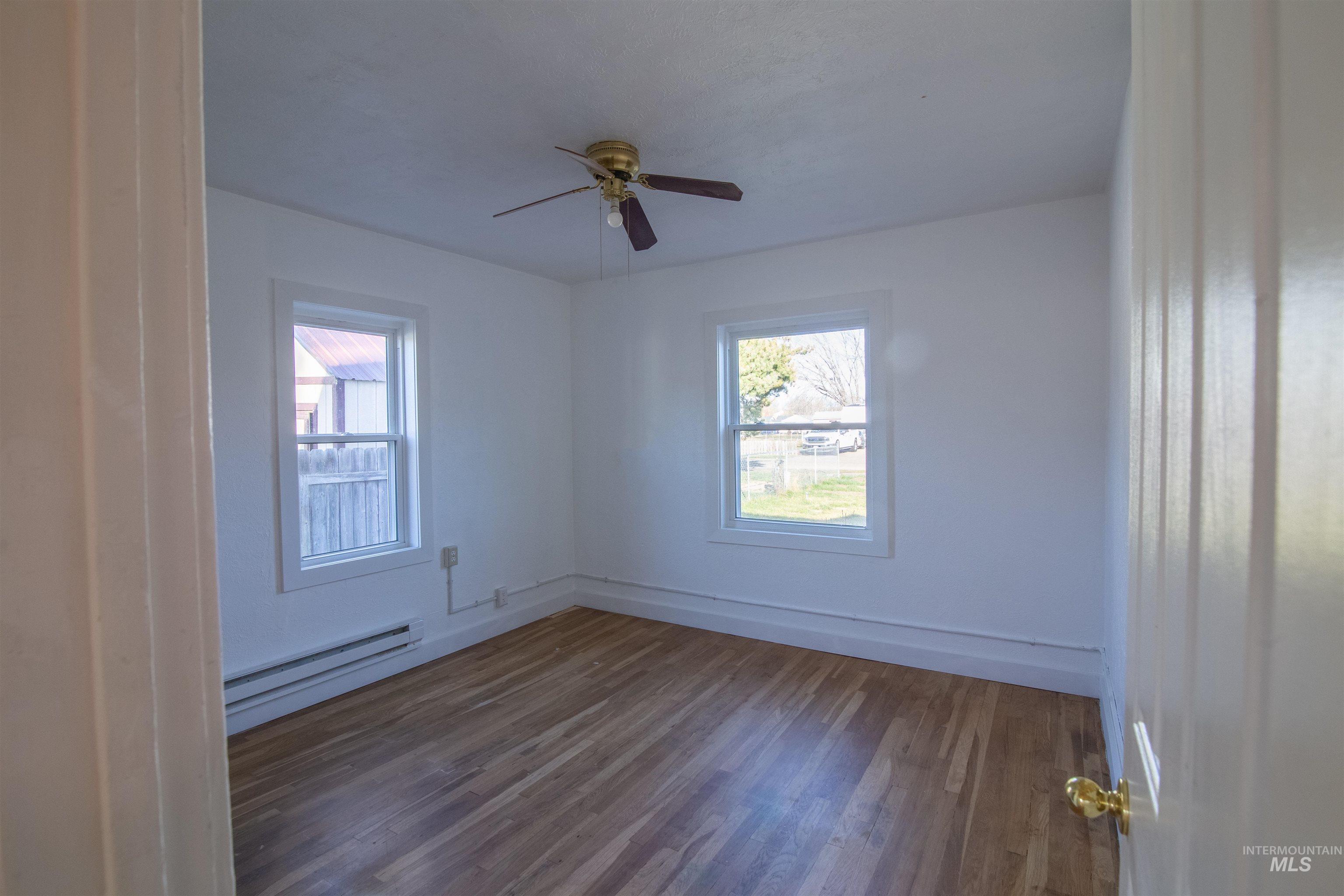 1407 S Elder St., Nampa, Idaho 83686-7410, 3 Bedrooms, 1 Bathroom, Residential For Sale, Price $314,900,MLS 98977275