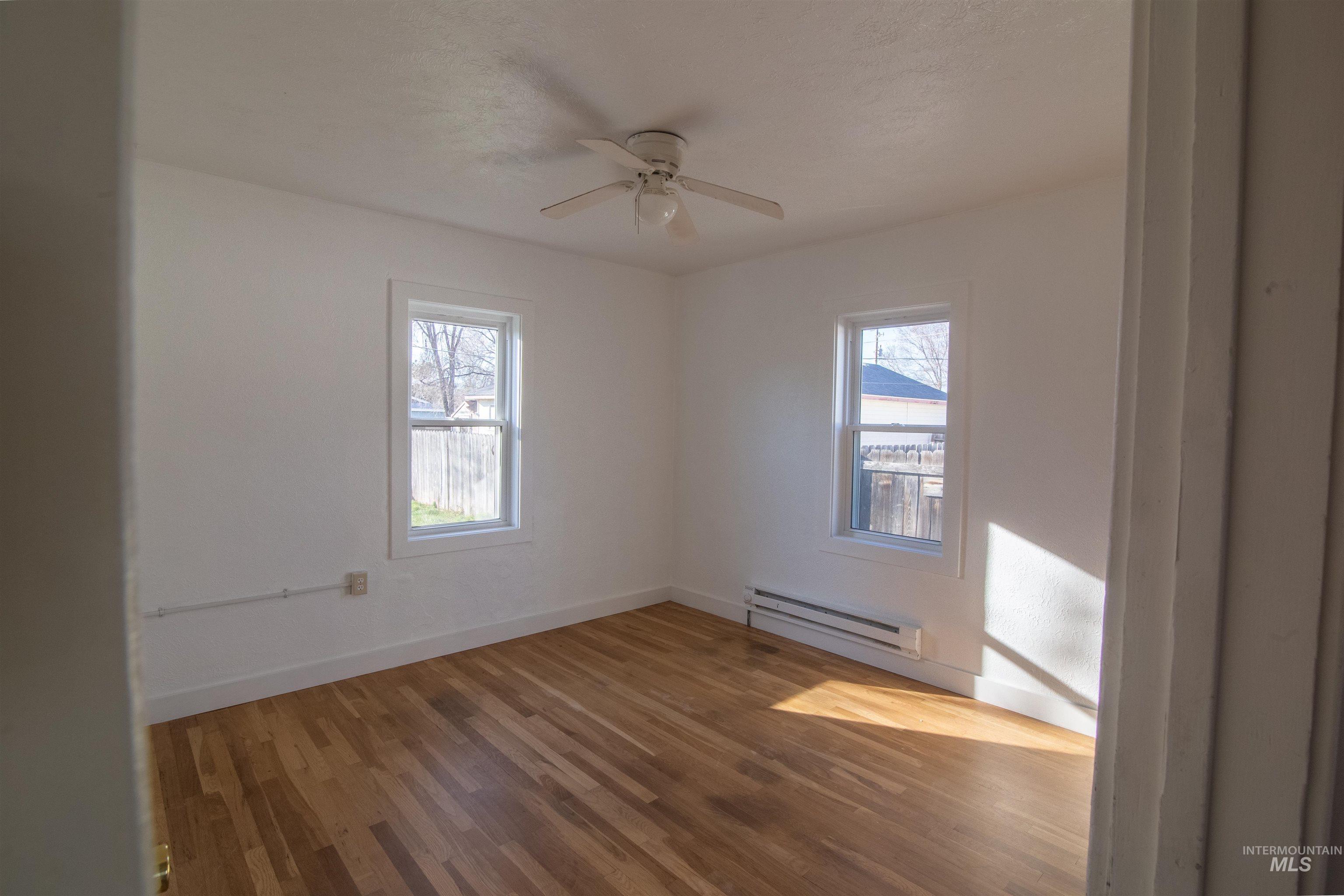 1407 S Elder St., Nampa, Idaho 83686-7410, 3 Bedrooms, 1 Bathroom, Residential For Sale, Price $314,900,MLS 98977275