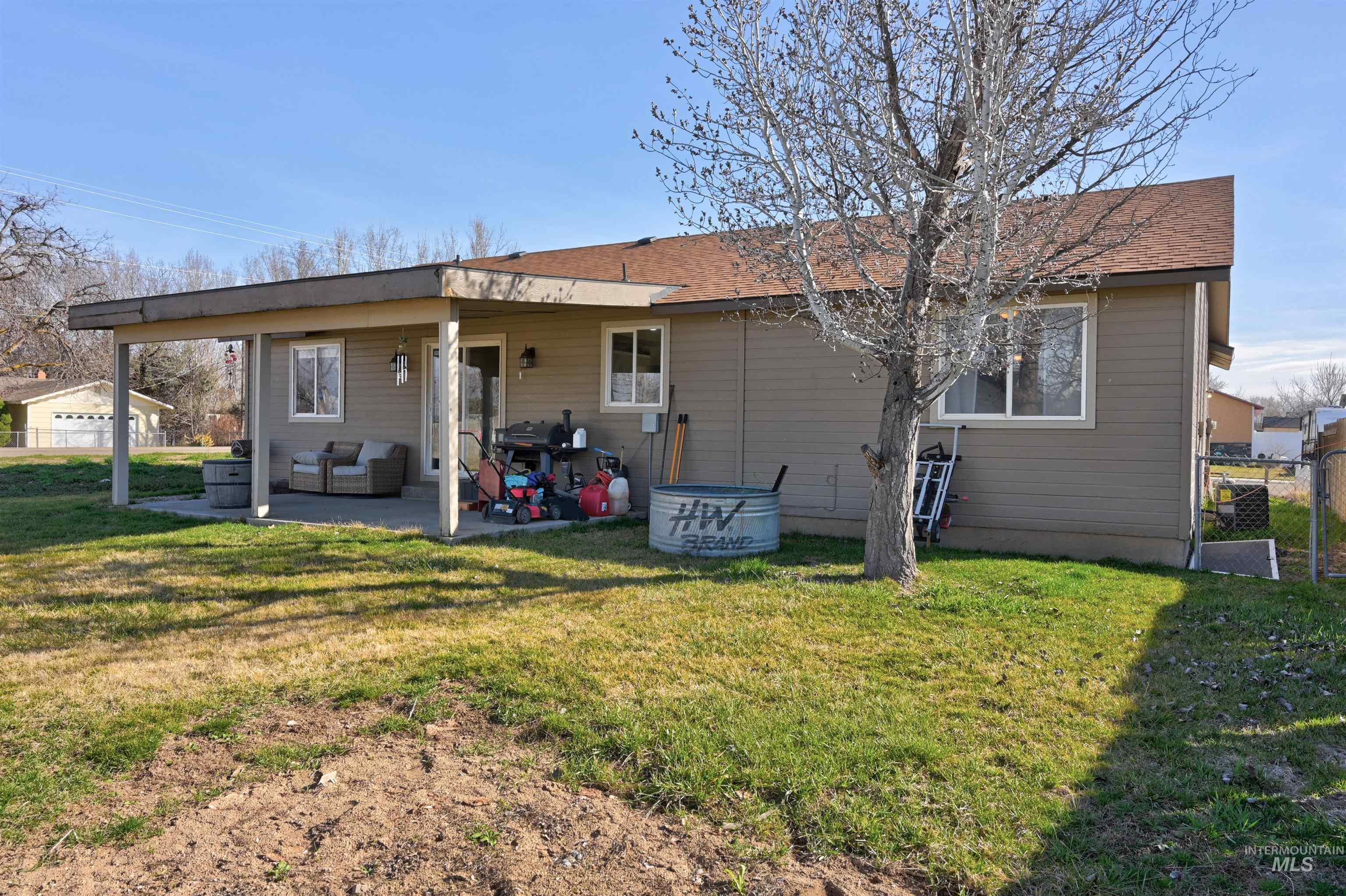 3020 Sugar Cane Drive, Nampa, Idaho 83687, 3 Bedrooms, 2 Bathrooms, Residential For Sale, Price $348,000, 98977277