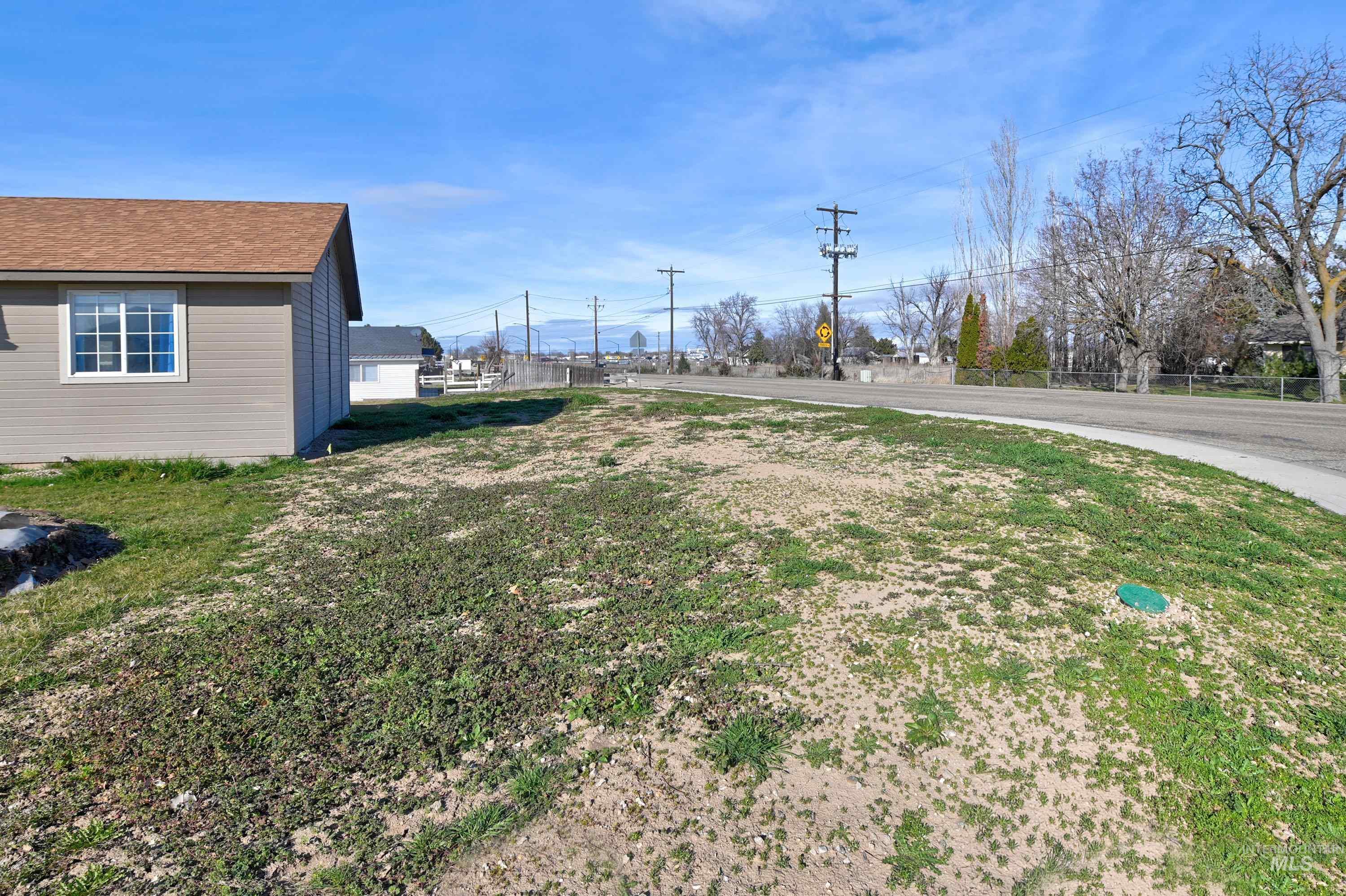 3020 Sugar Cane Drive, Nampa, Idaho 83687, 3 Bedrooms, 2 Bathrooms, Residential For Sale, Price $348,000, 98977277