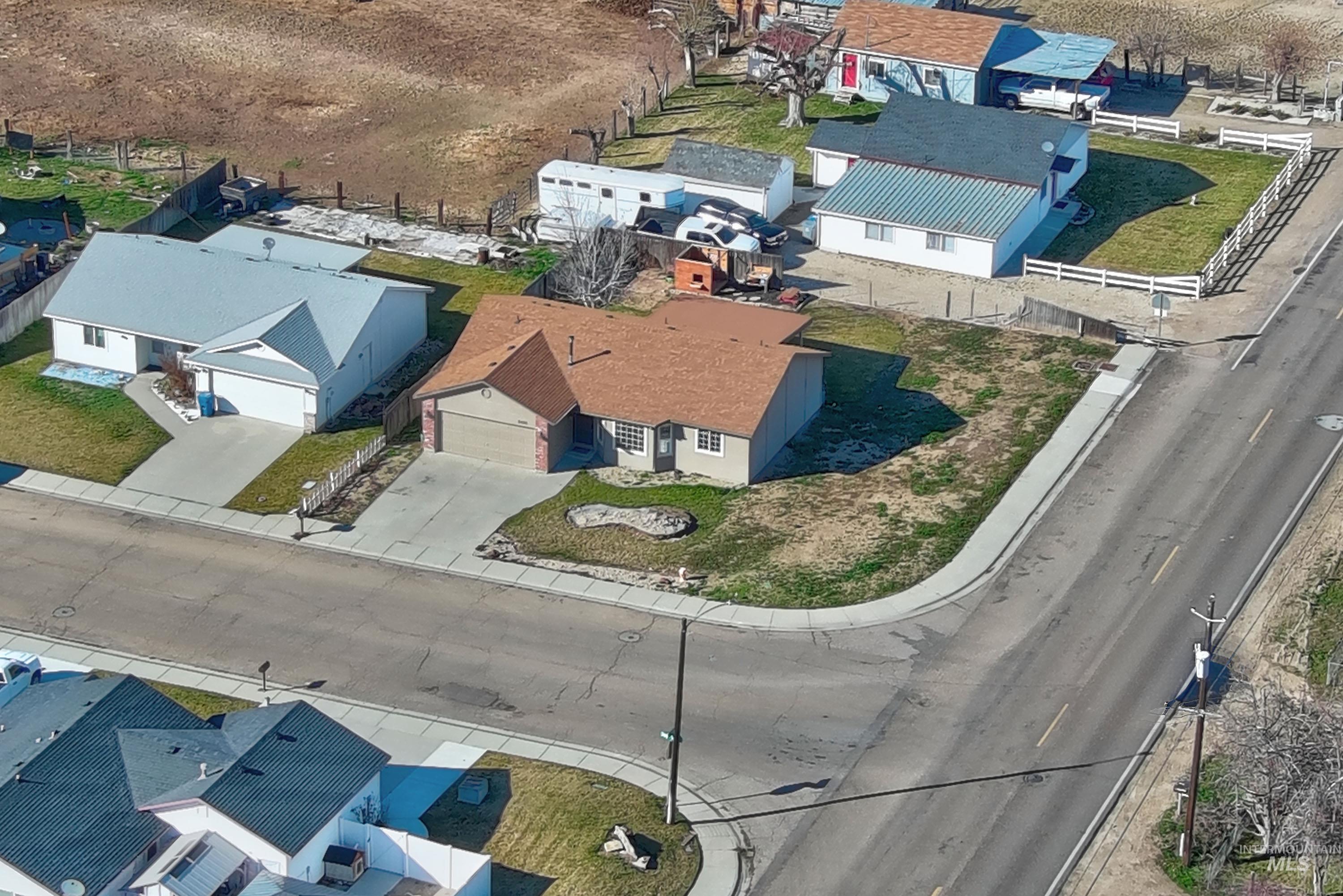 3020 Sugar Cane Drive, Nampa, Idaho 83687, 3 Bedrooms, 2 Bathrooms, Residential For Sale, Price $348,000, 98977277