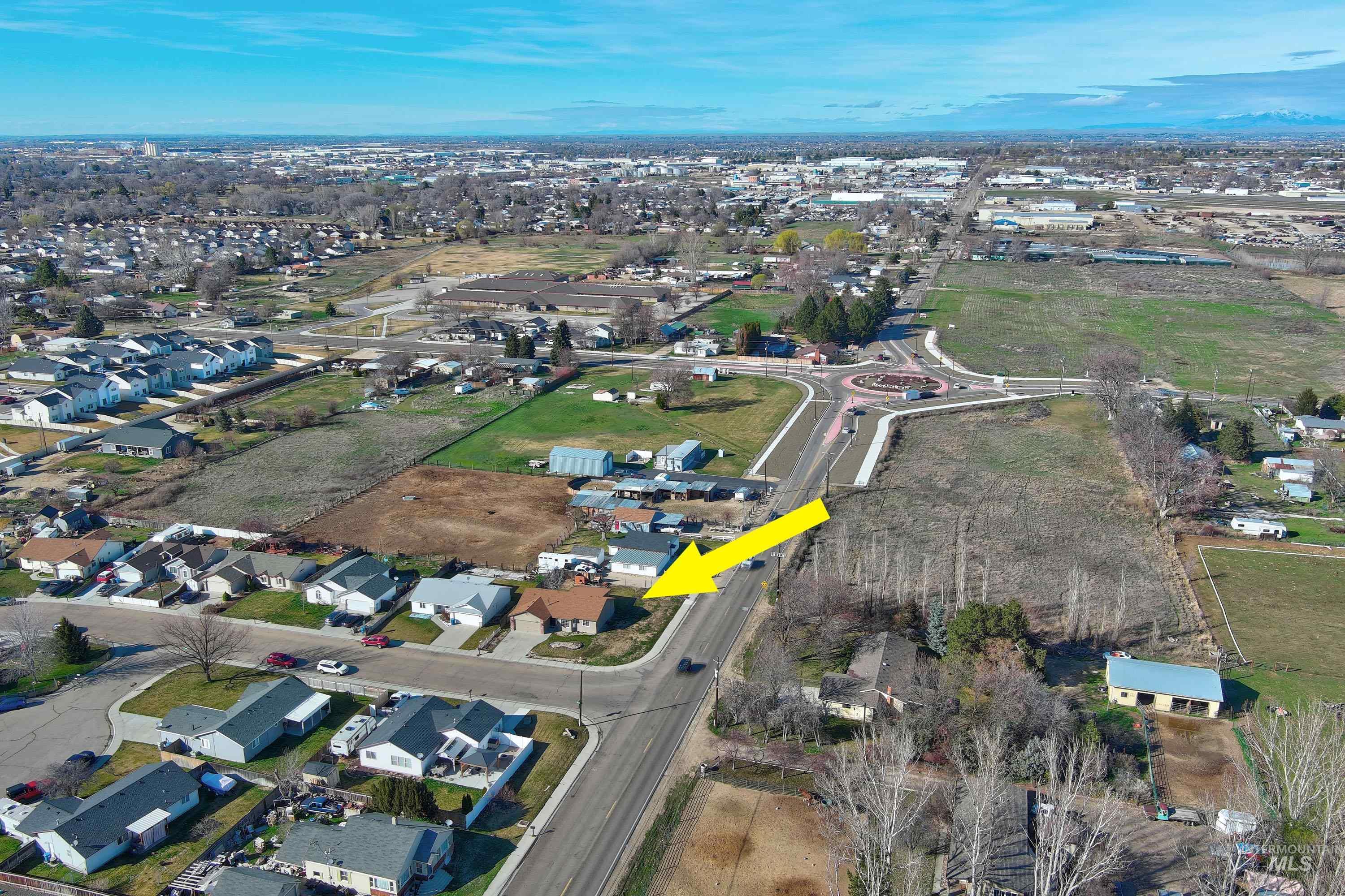 3020 Sugar Cane Drive, Nampa, Idaho 83687, 3 Bedrooms, 2 Bathrooms, Residential For Sale, Price $348,000, 98977277