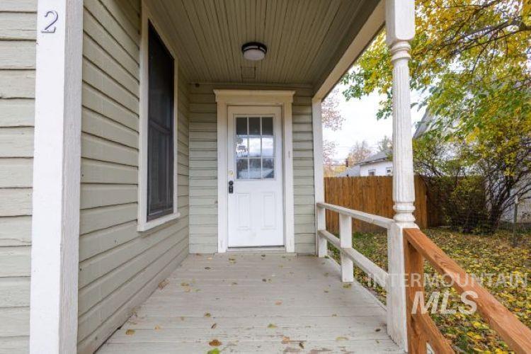 622 W Commercial St, Weiser, Idaho 83672, 2 Bedrooms, 1 Bathroom, Residential For Sale, Price $204,000,MLS 98977279